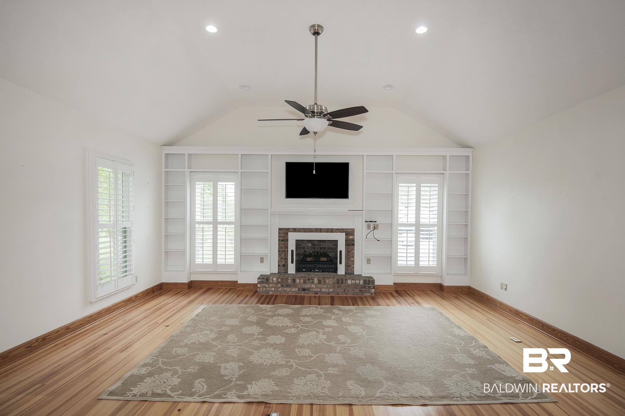 707 Bob White Drive