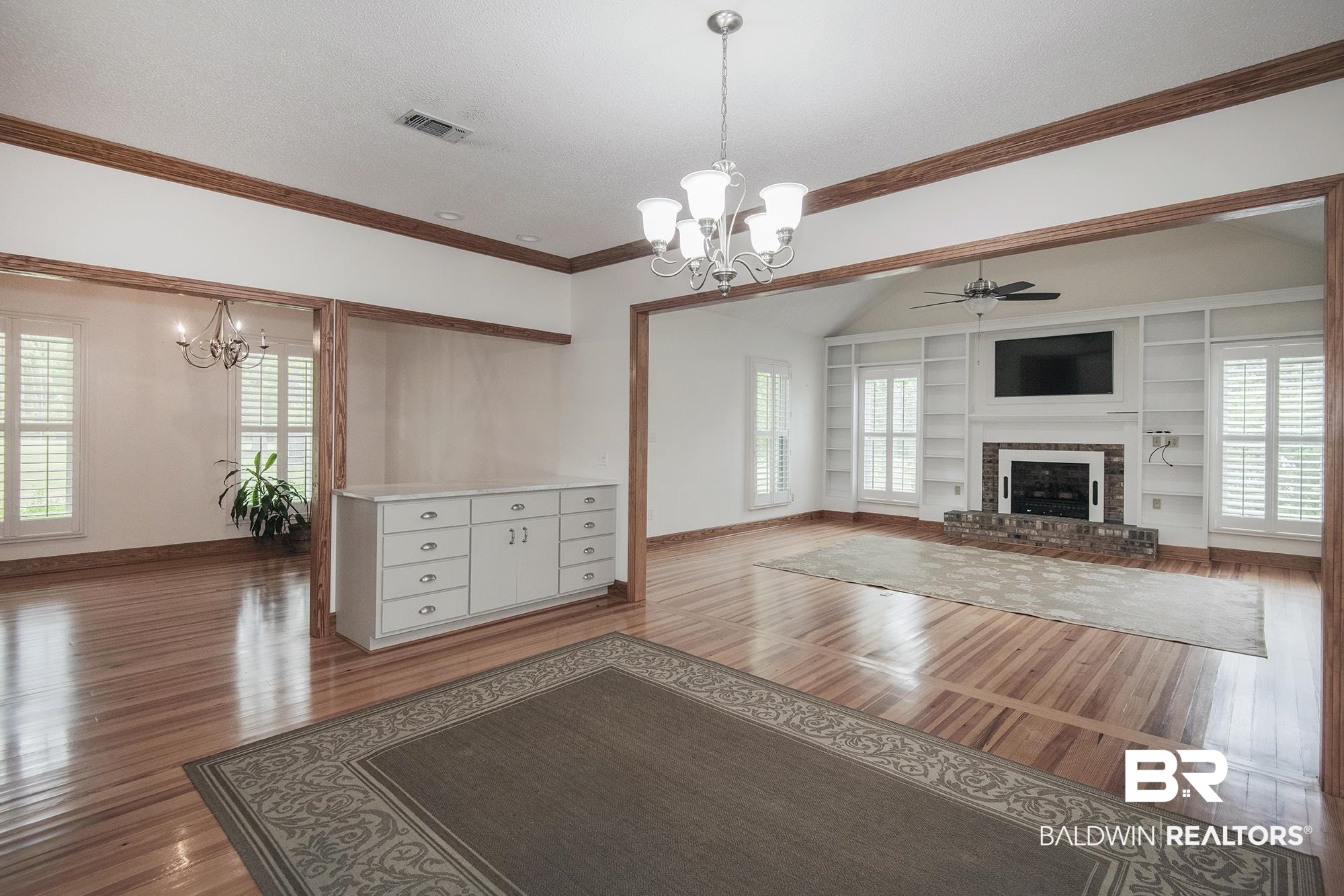 707 Bob White Drive