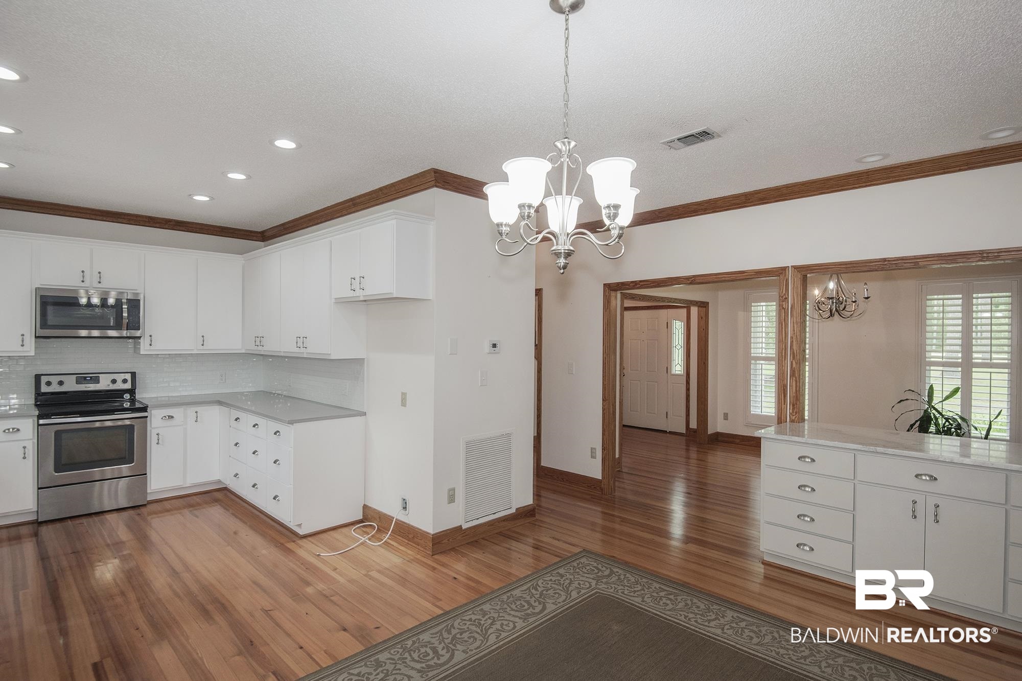707 Bob White Drive