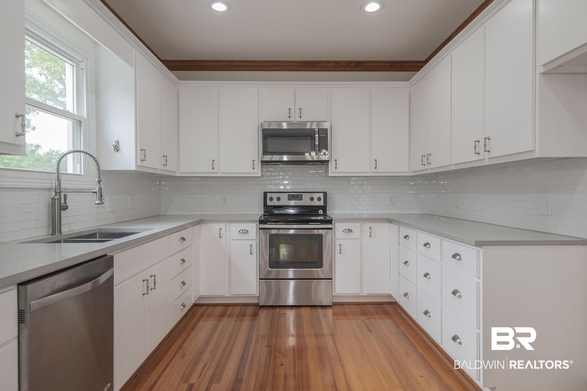 707 Bob White Drive