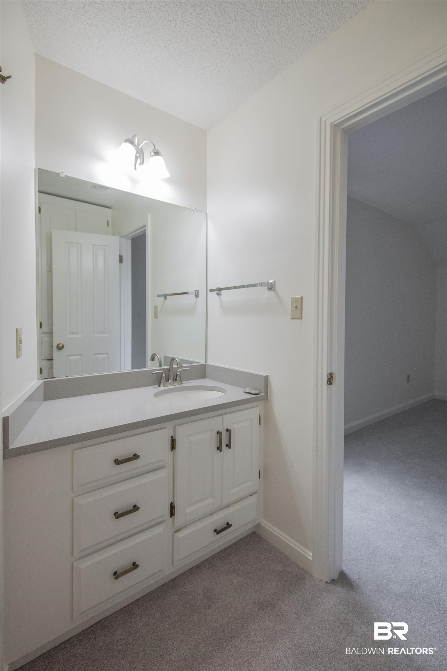 707 Bob White Drive