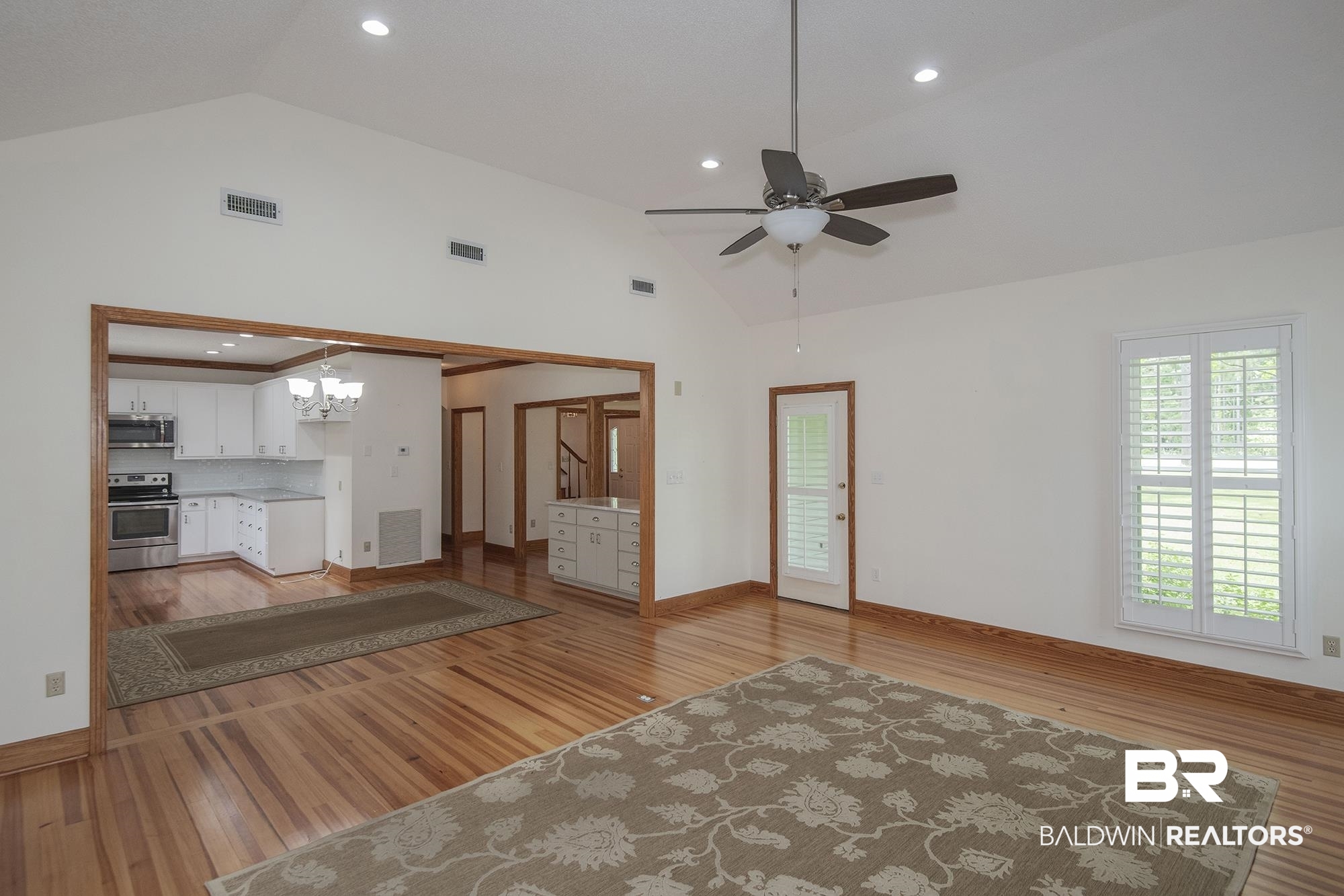707 Bob White Drive