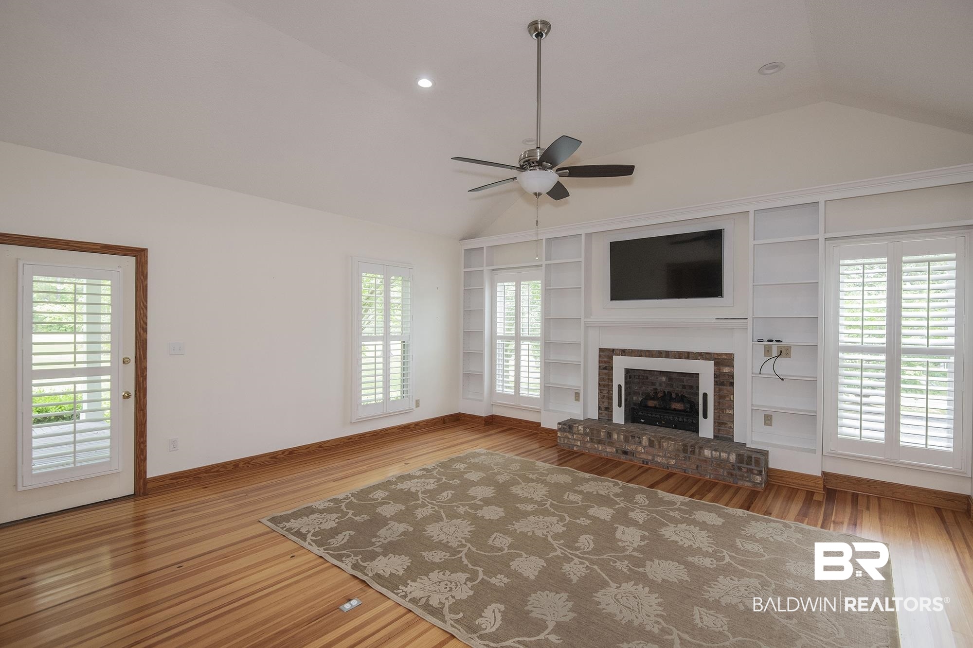 707 Bob White Drive