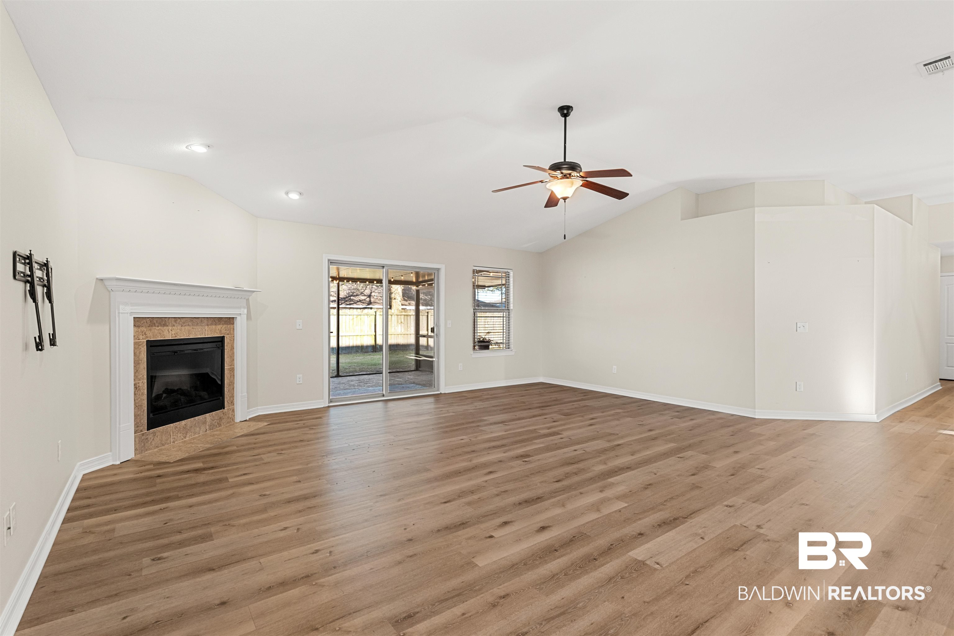 15364 Hearthstone Drive