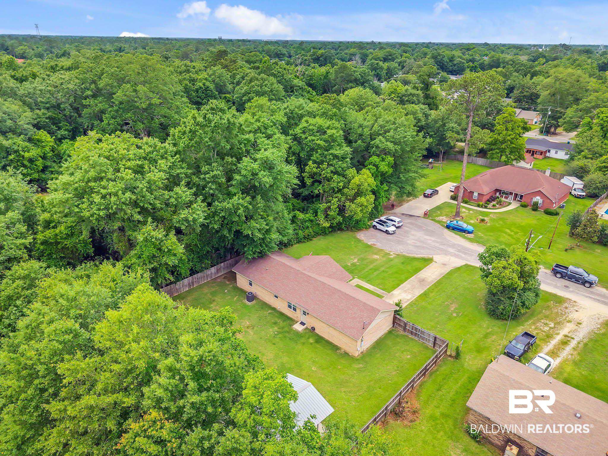 106 W Meadow Drive