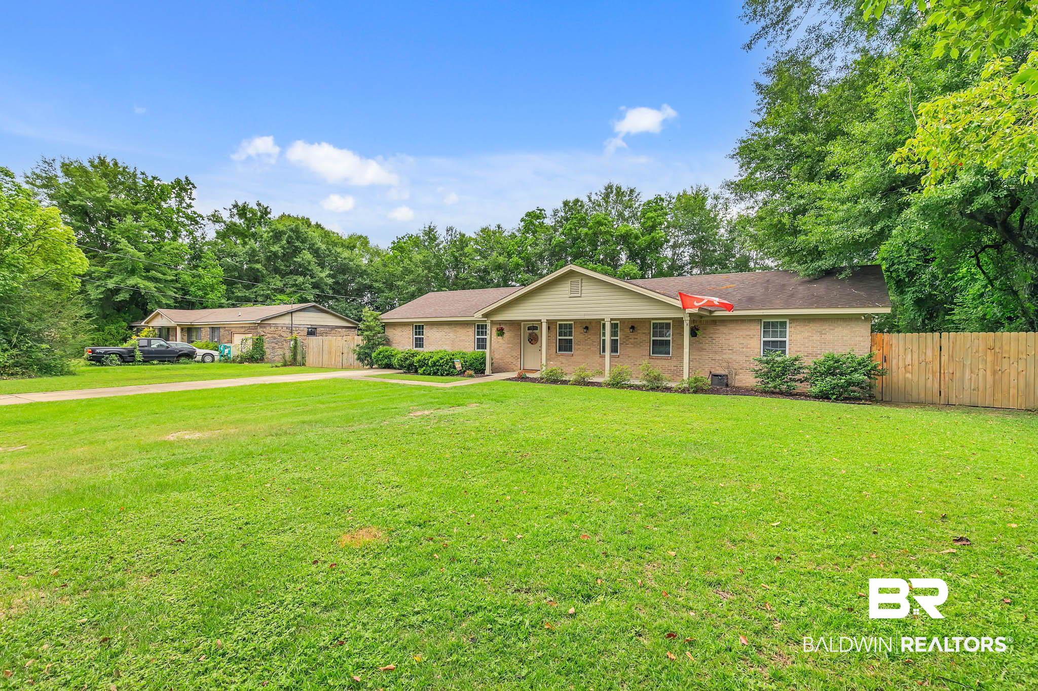 106 W Meadow Drive
