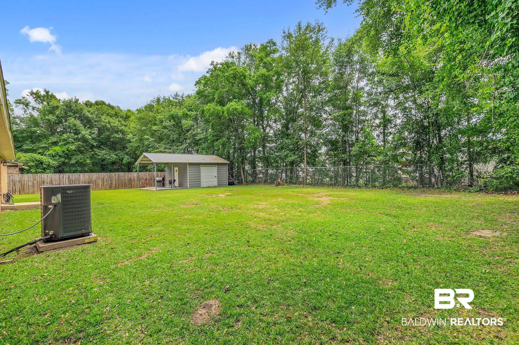 106 W Meadow Drive