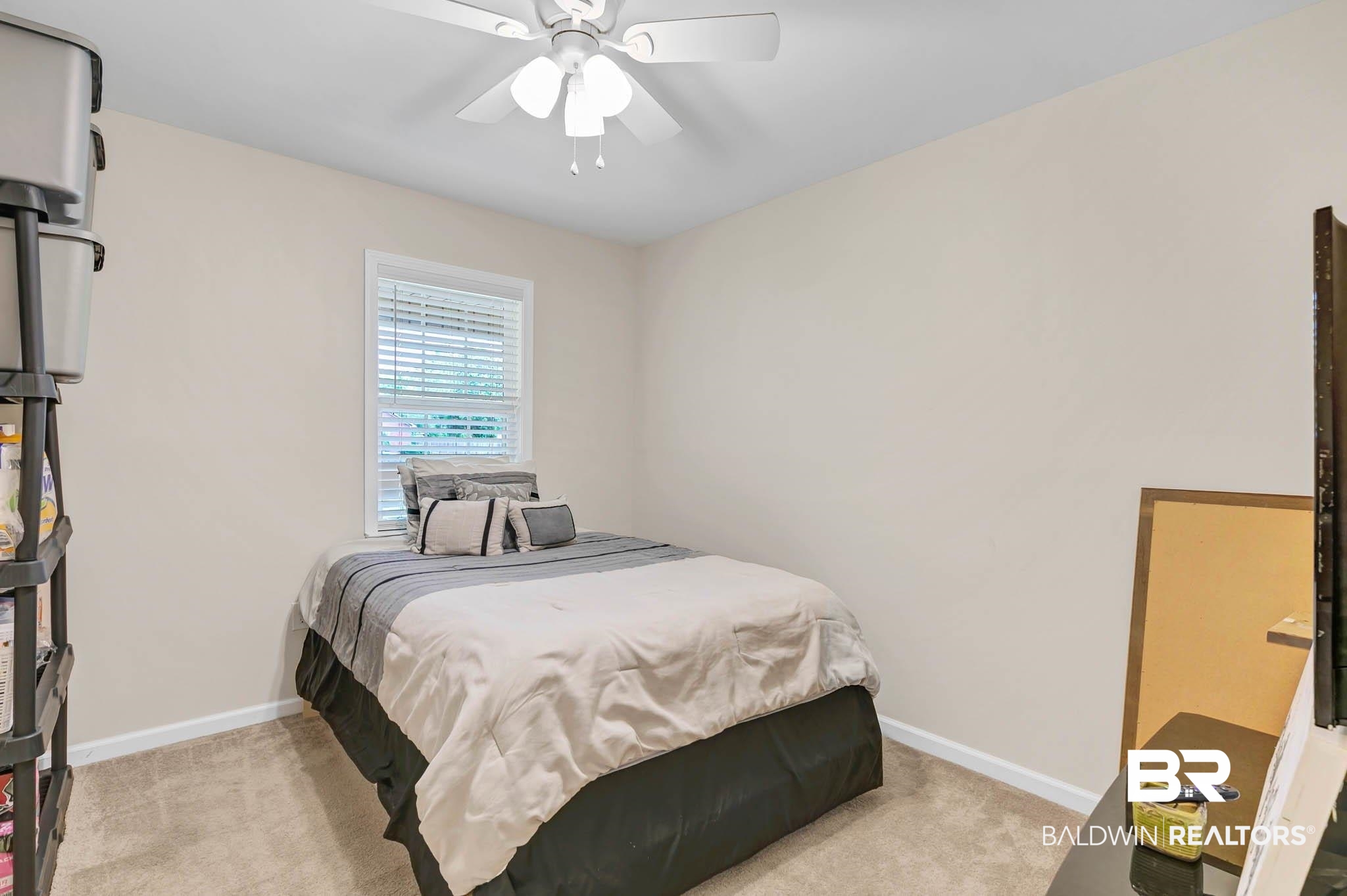 106 W Meadow Drive