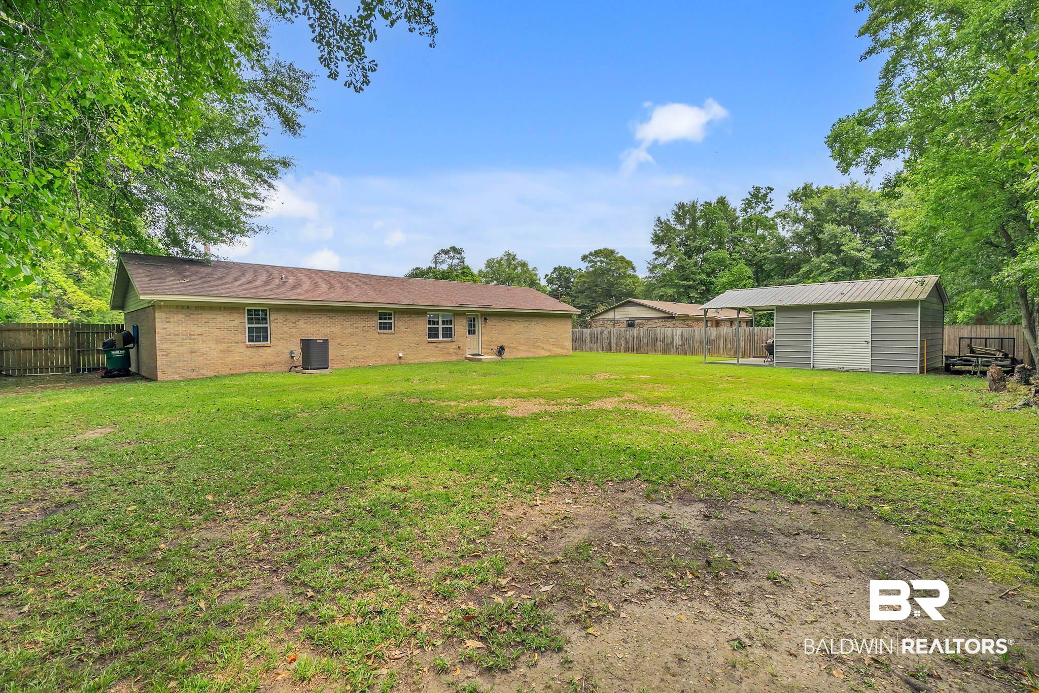 106 W Meadow Drive