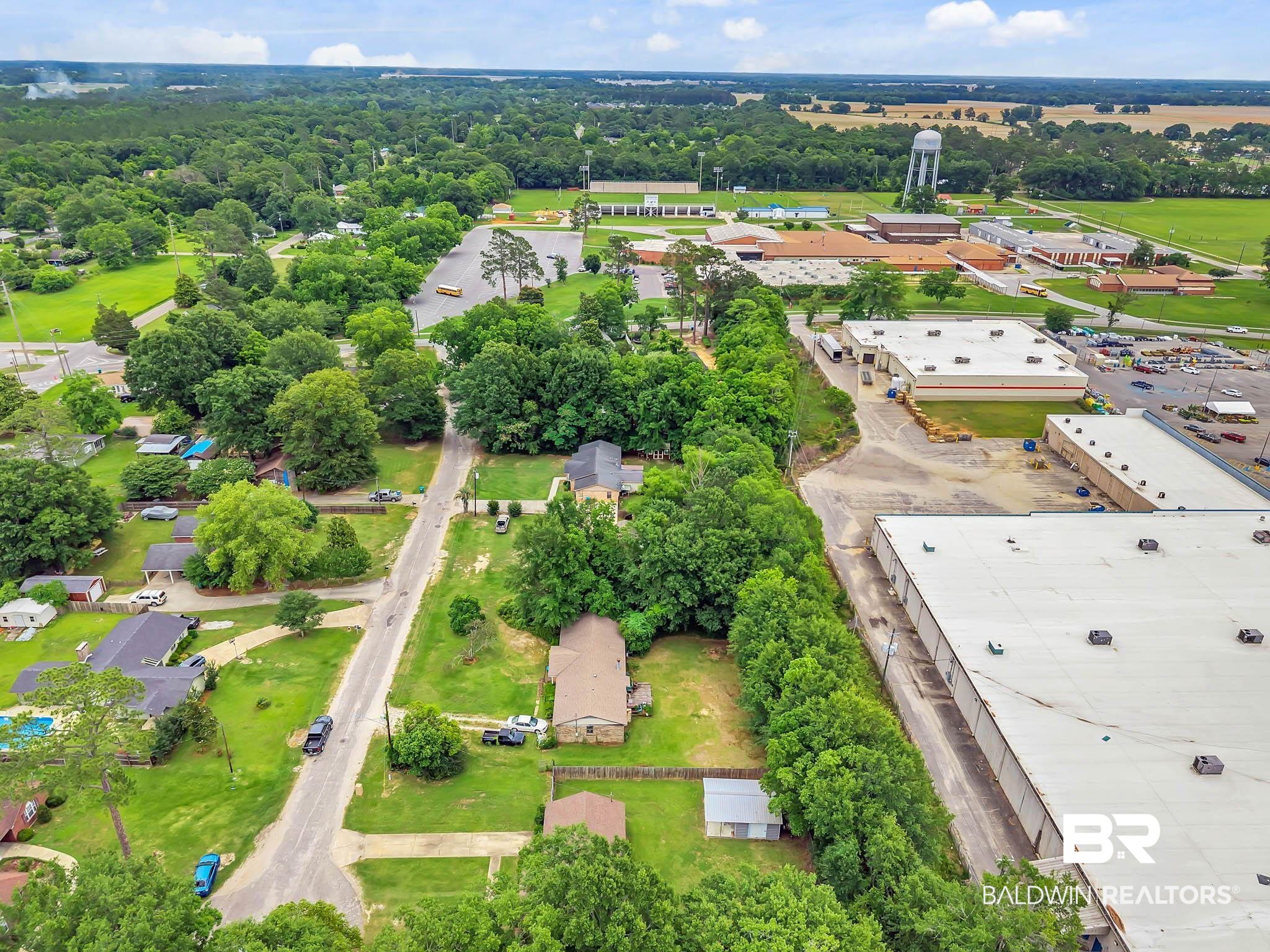 106 W Meadow Drive
