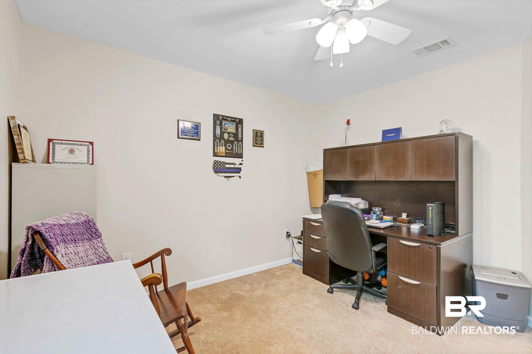 106 W Meadow Drive