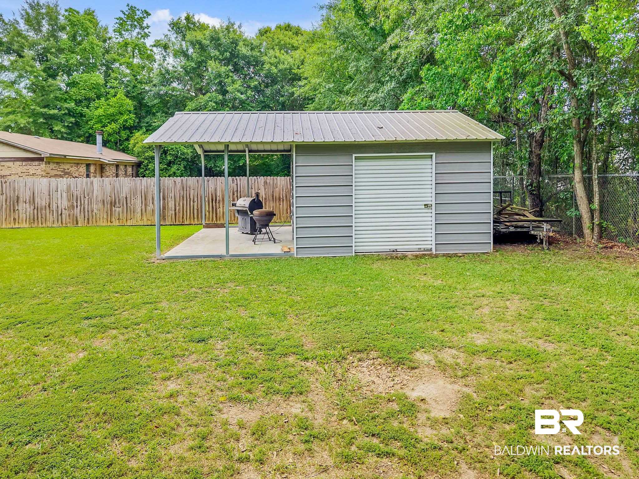 106 W Meadow Drive