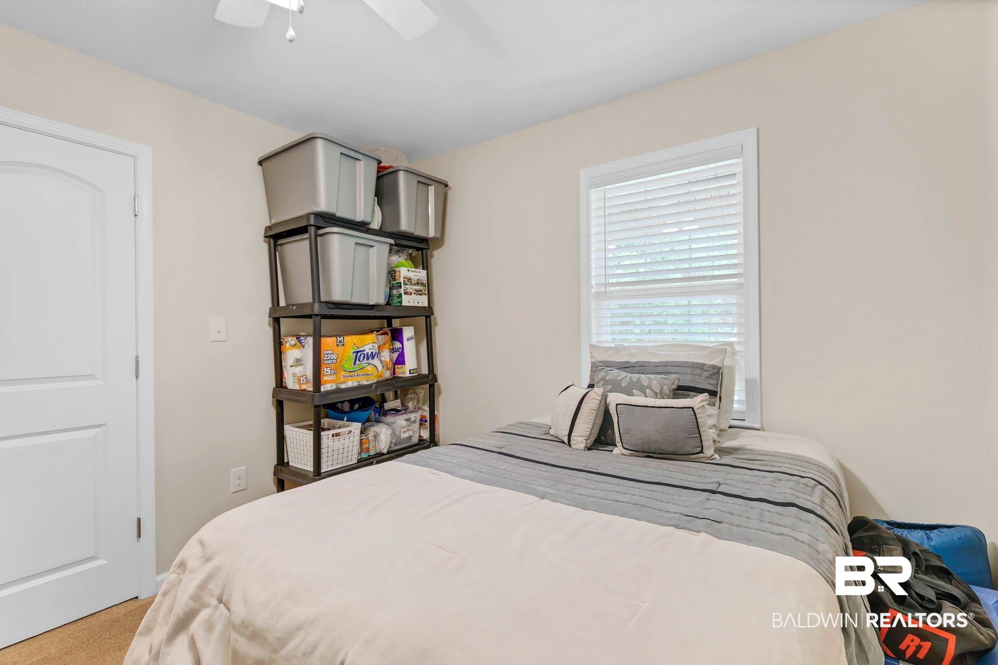 106 W Meadow Drive