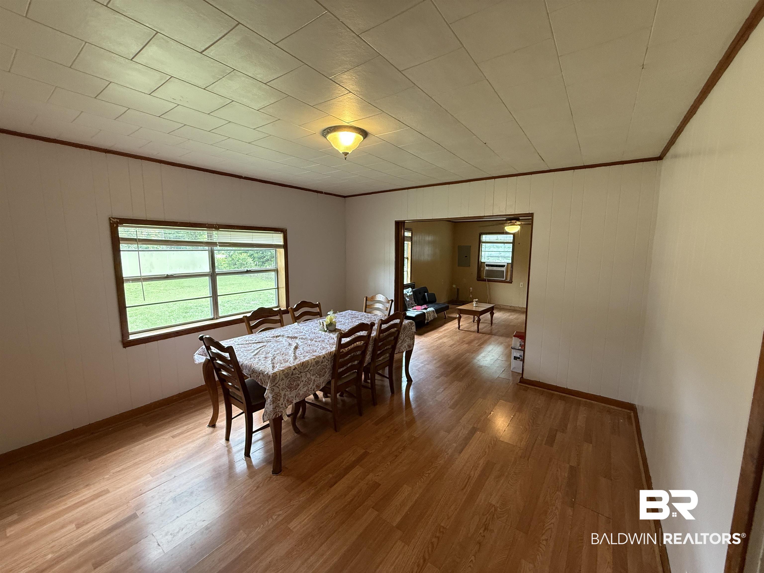 1159 Twin Bridges Road