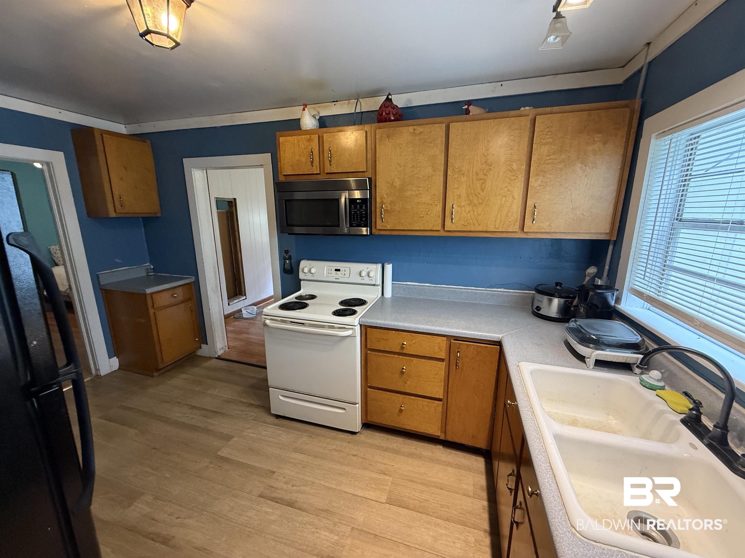 1159 Twin Bridges Road