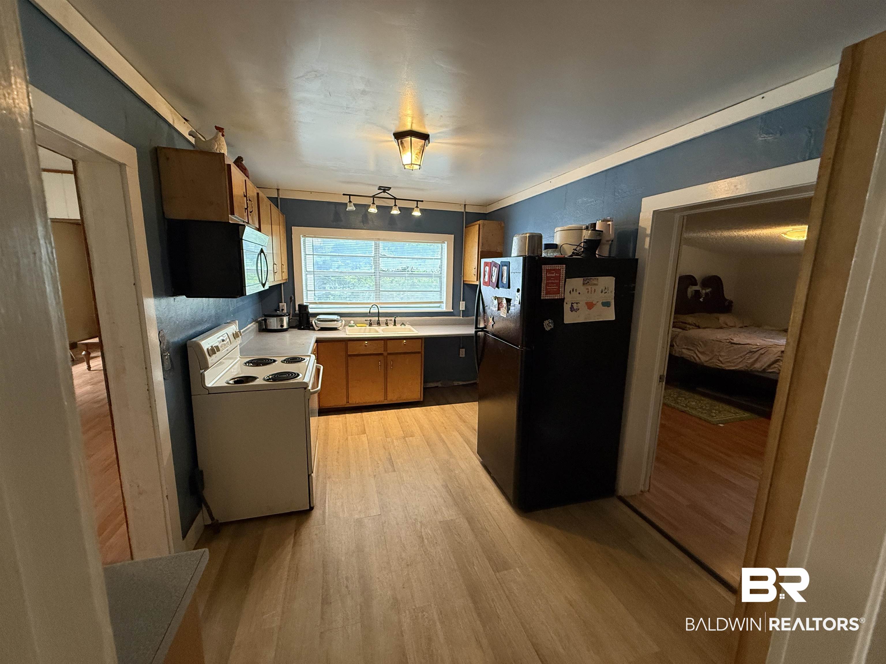 1159 Twin Bridges Road