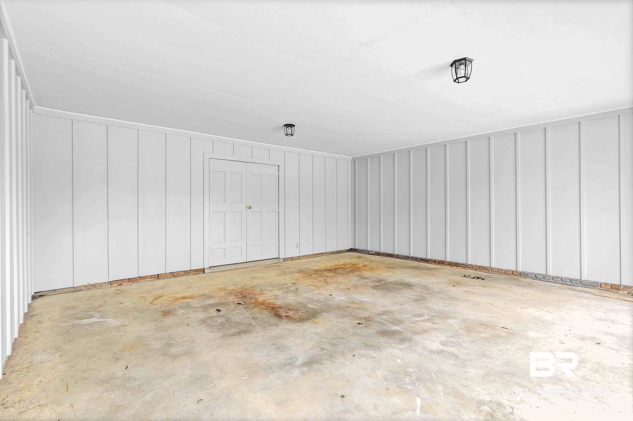 18 Rollins Place