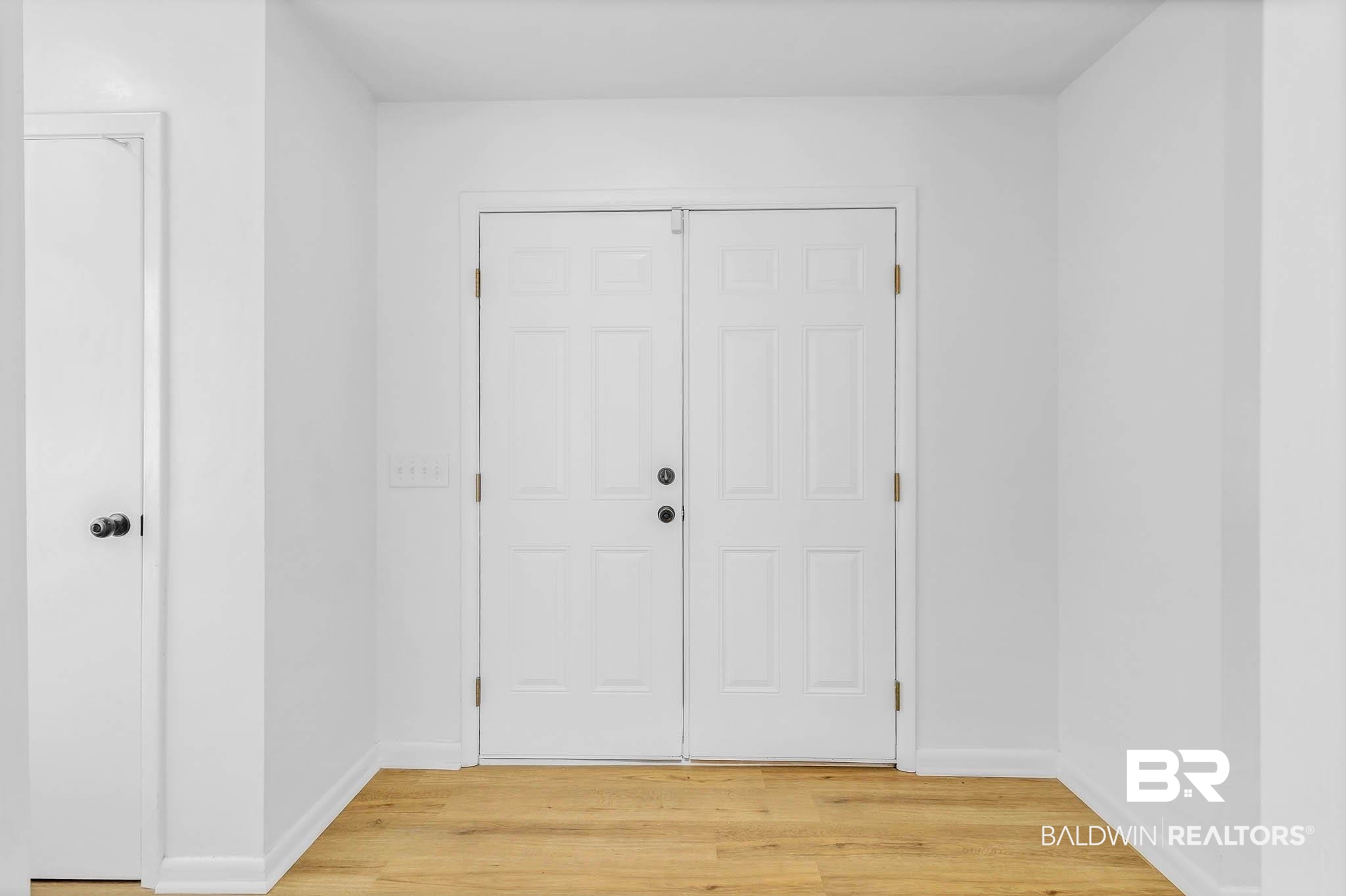 18 Rollins Place