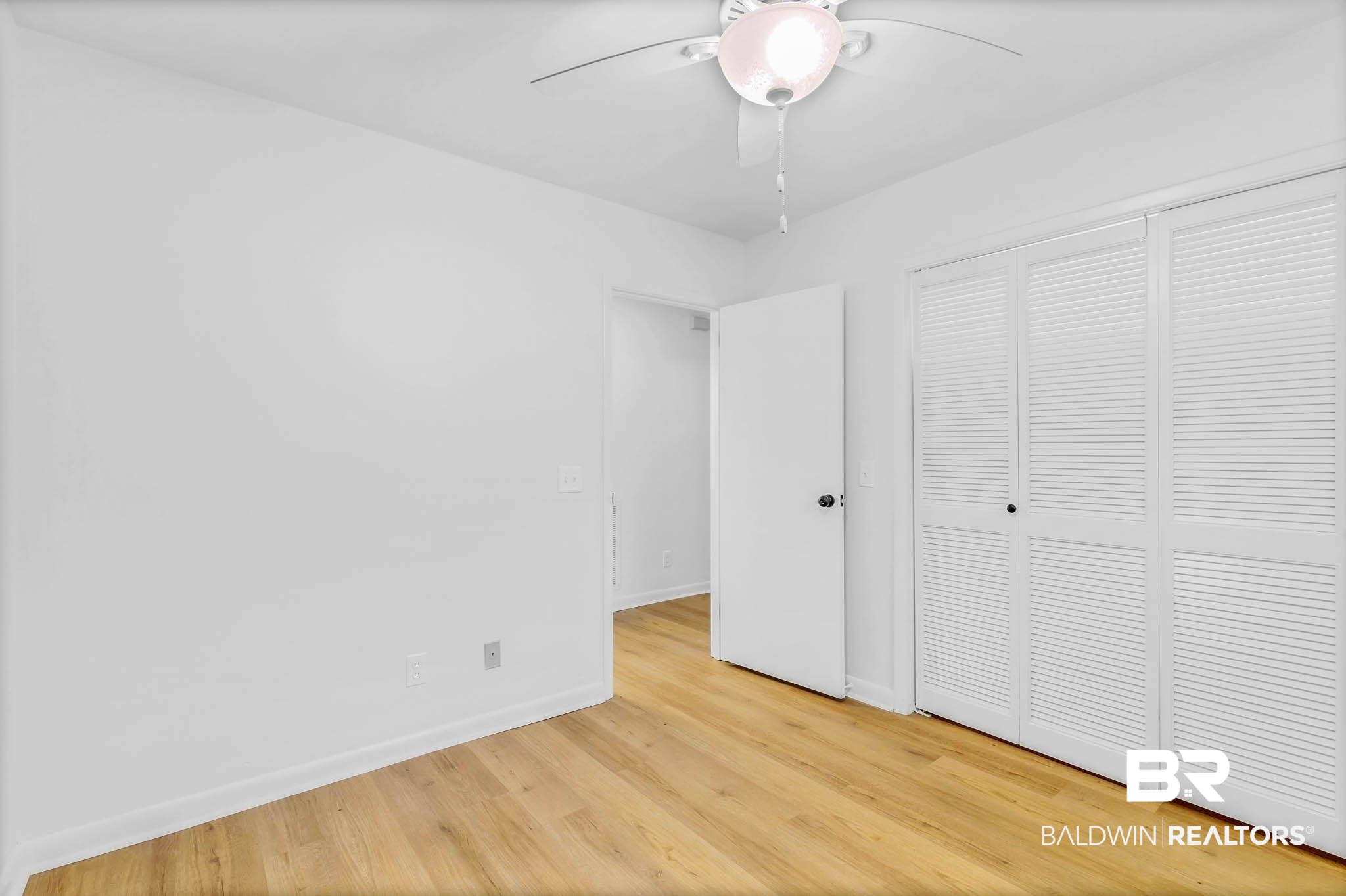 18 Rollins Place