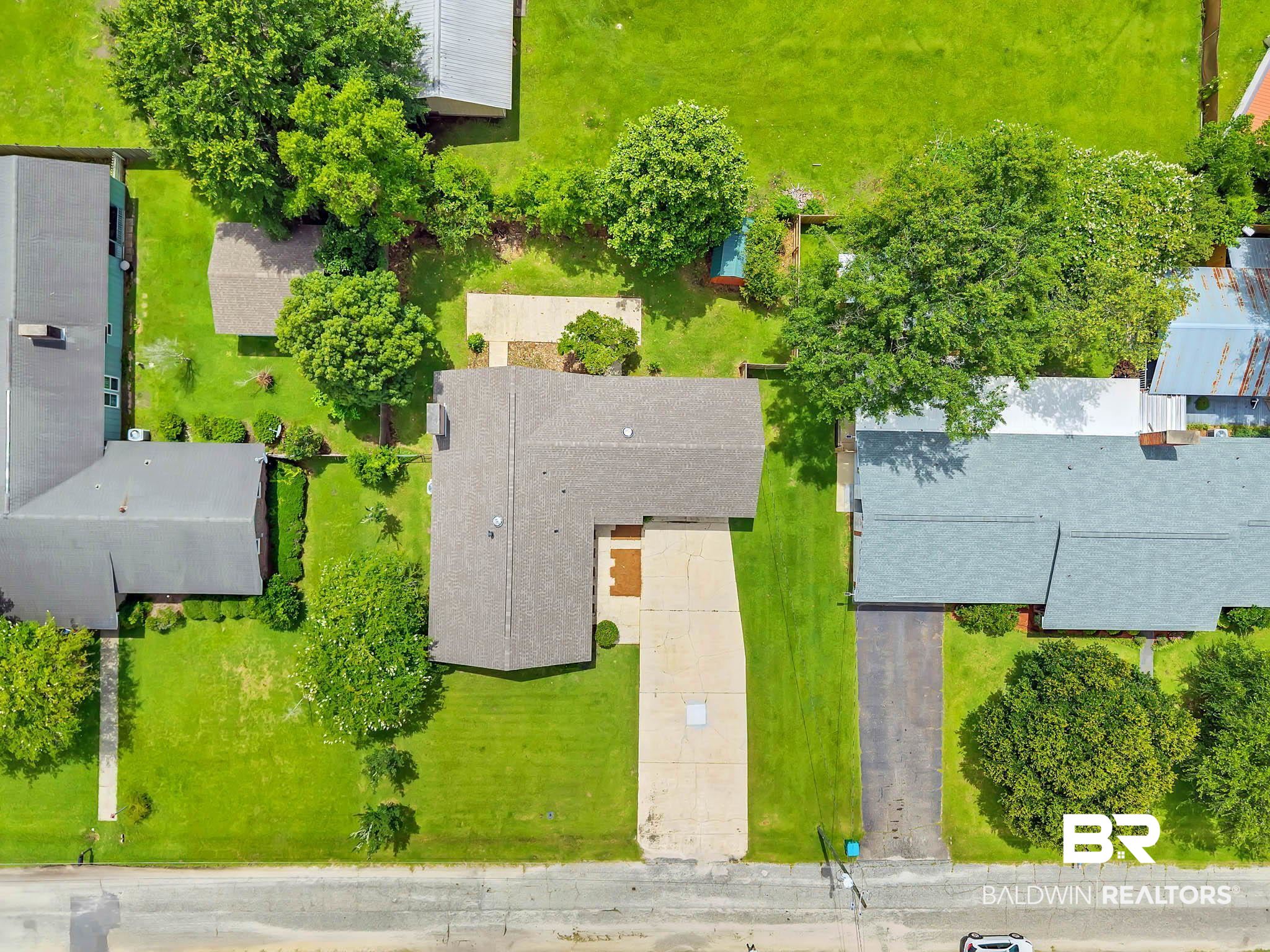 18 Rollins Place