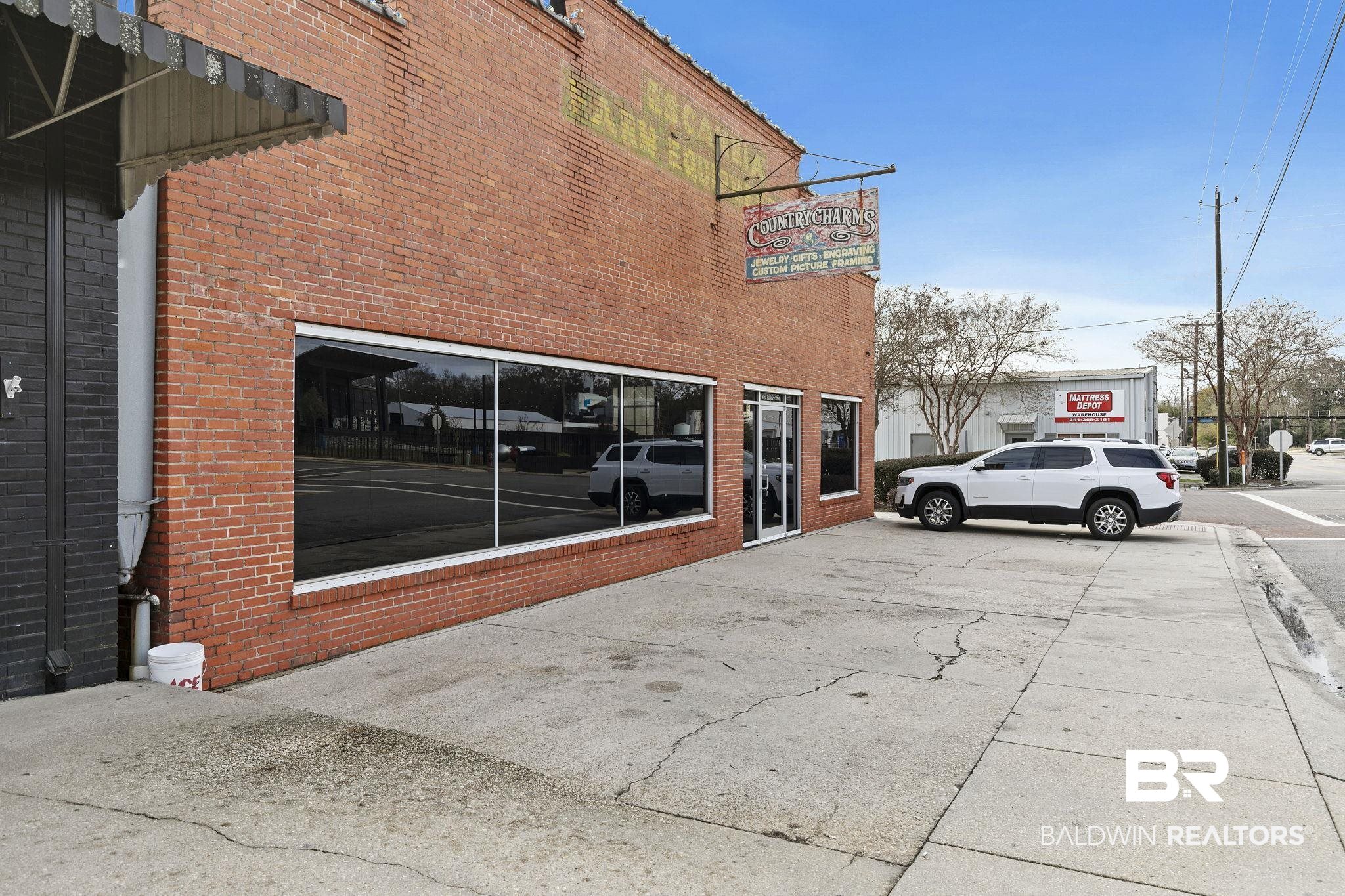 111 W Ridgeley Street