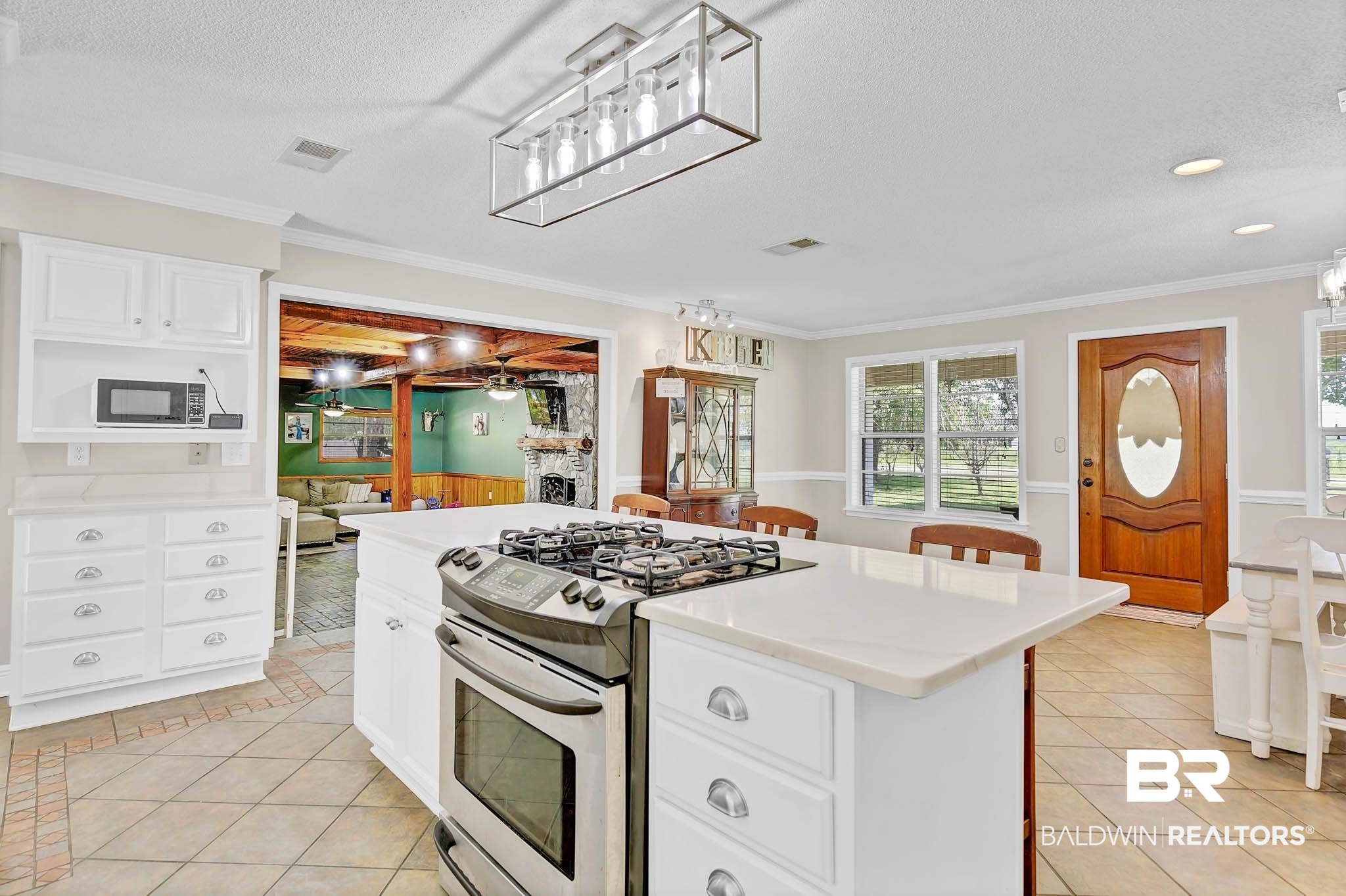 4595 Poarch Road
