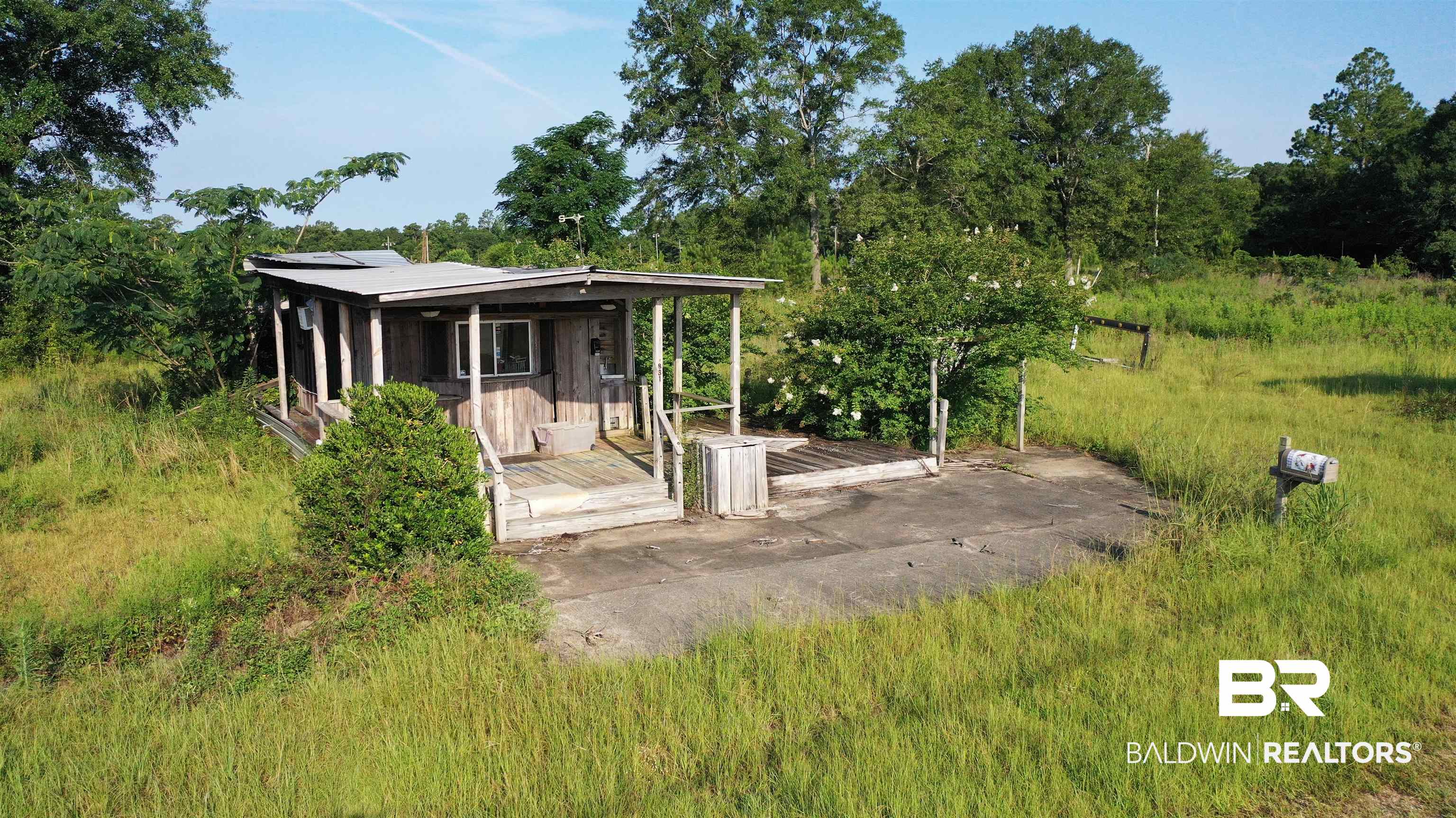 831 Highway 113