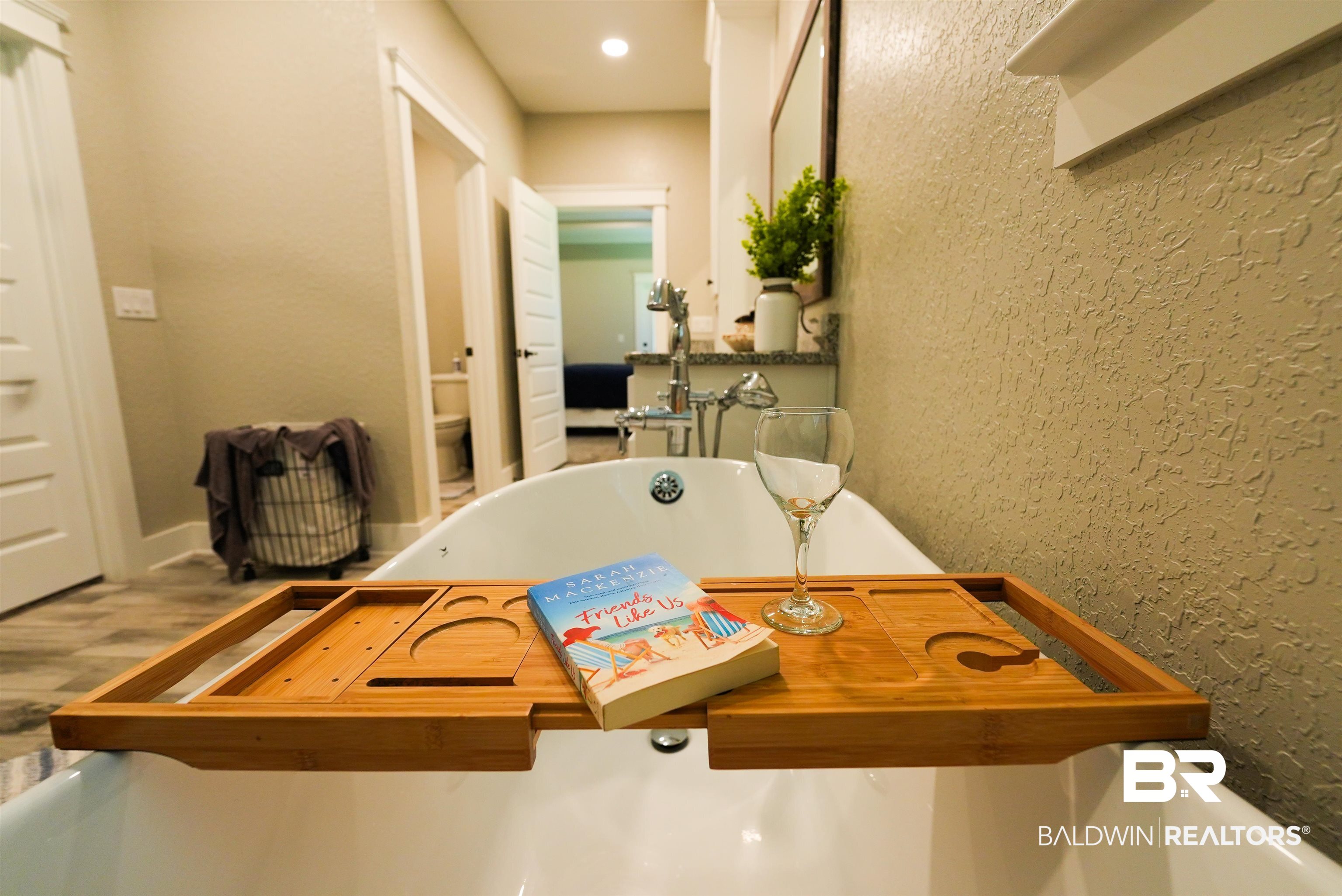 8410 Highway 97