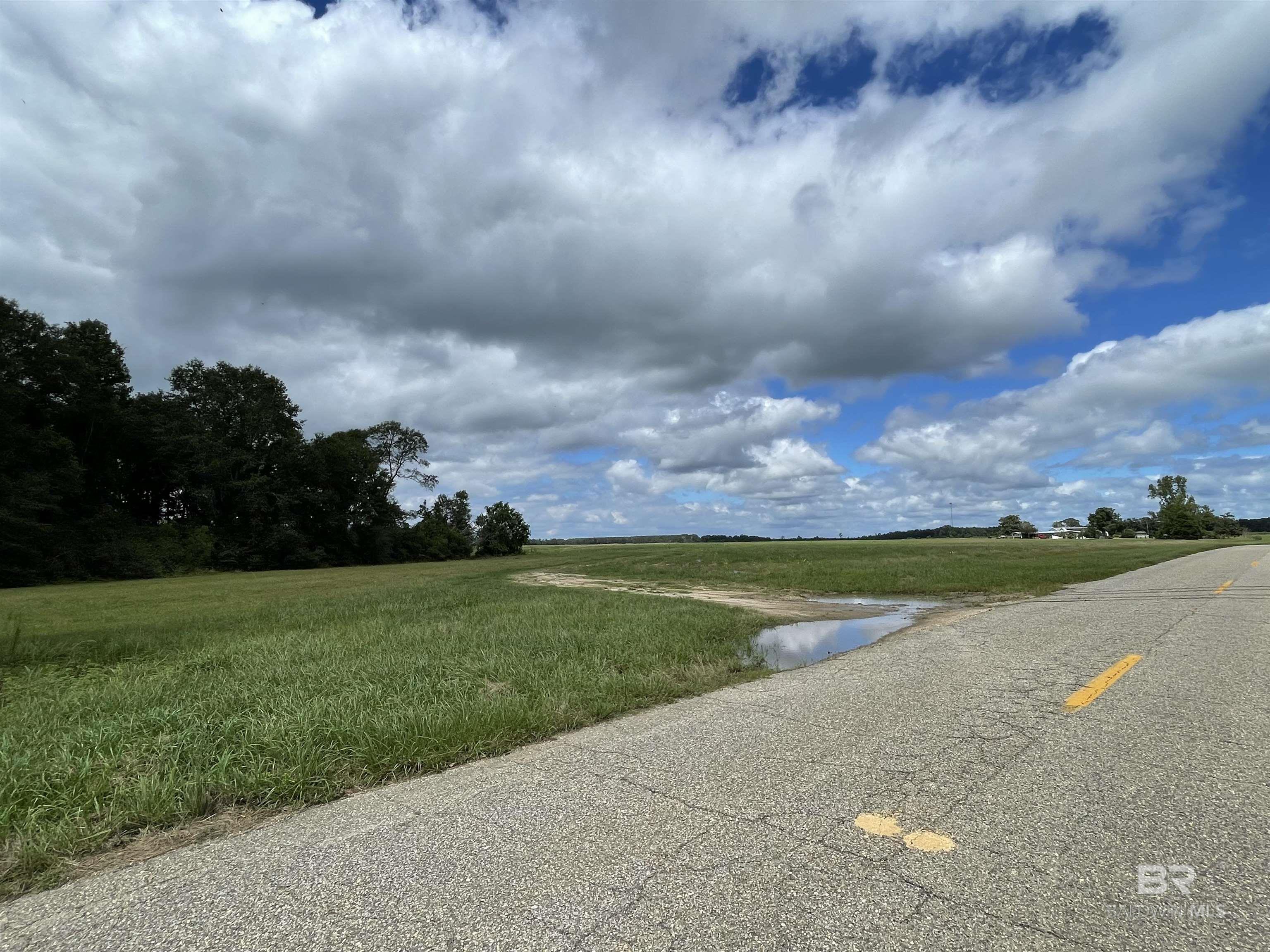 5700 Block Pine Forest Road