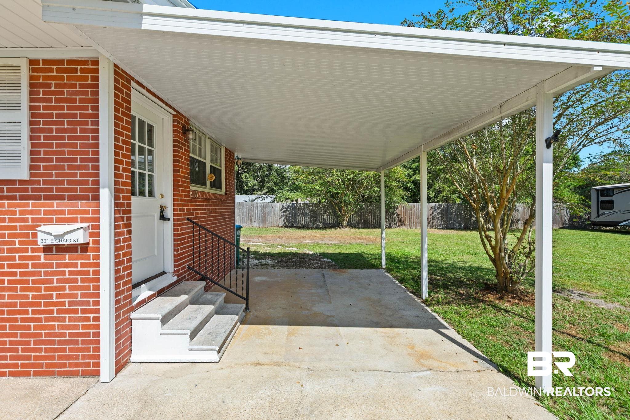 301 E Craig Street