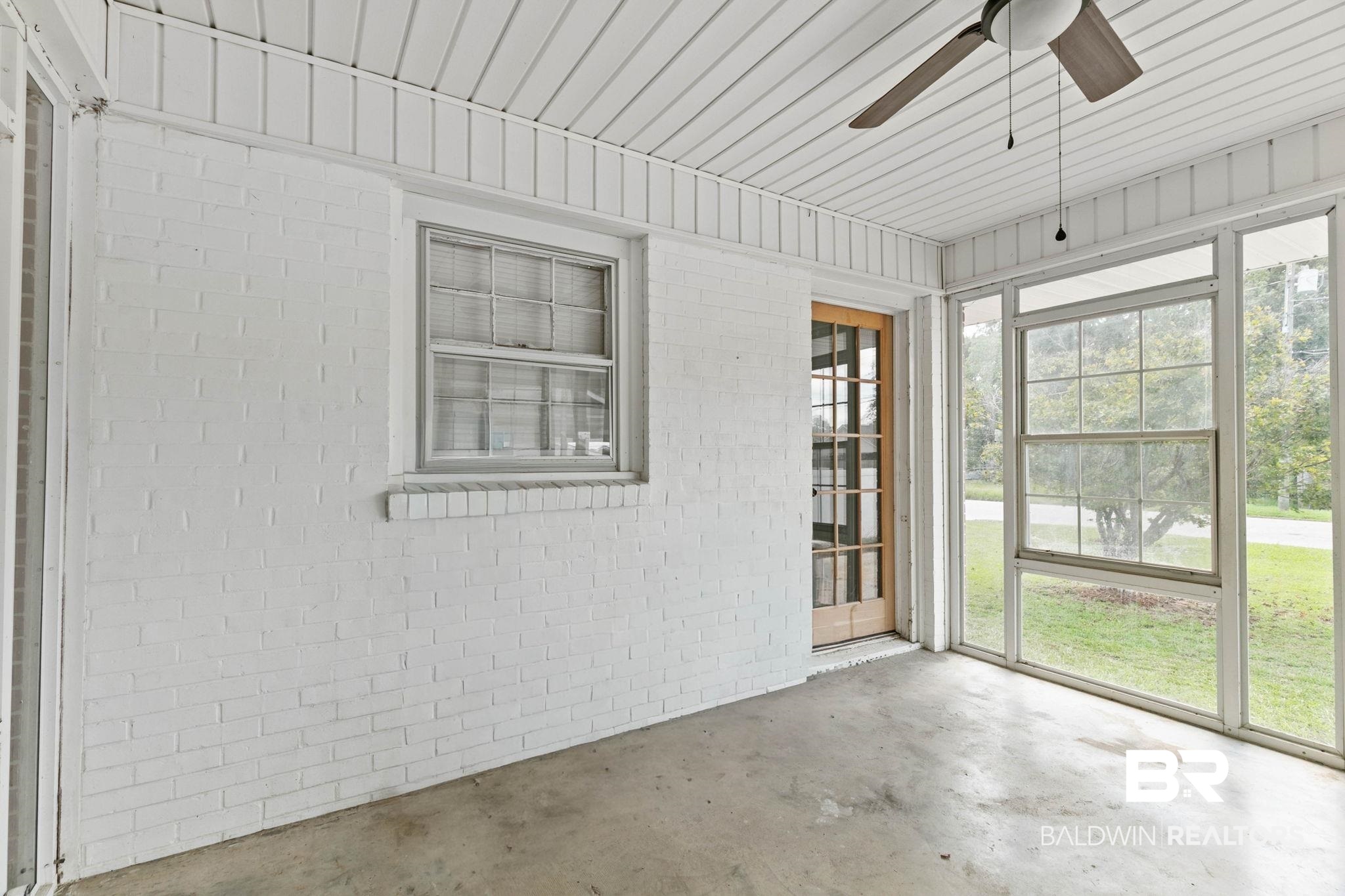 301 E Craig Street