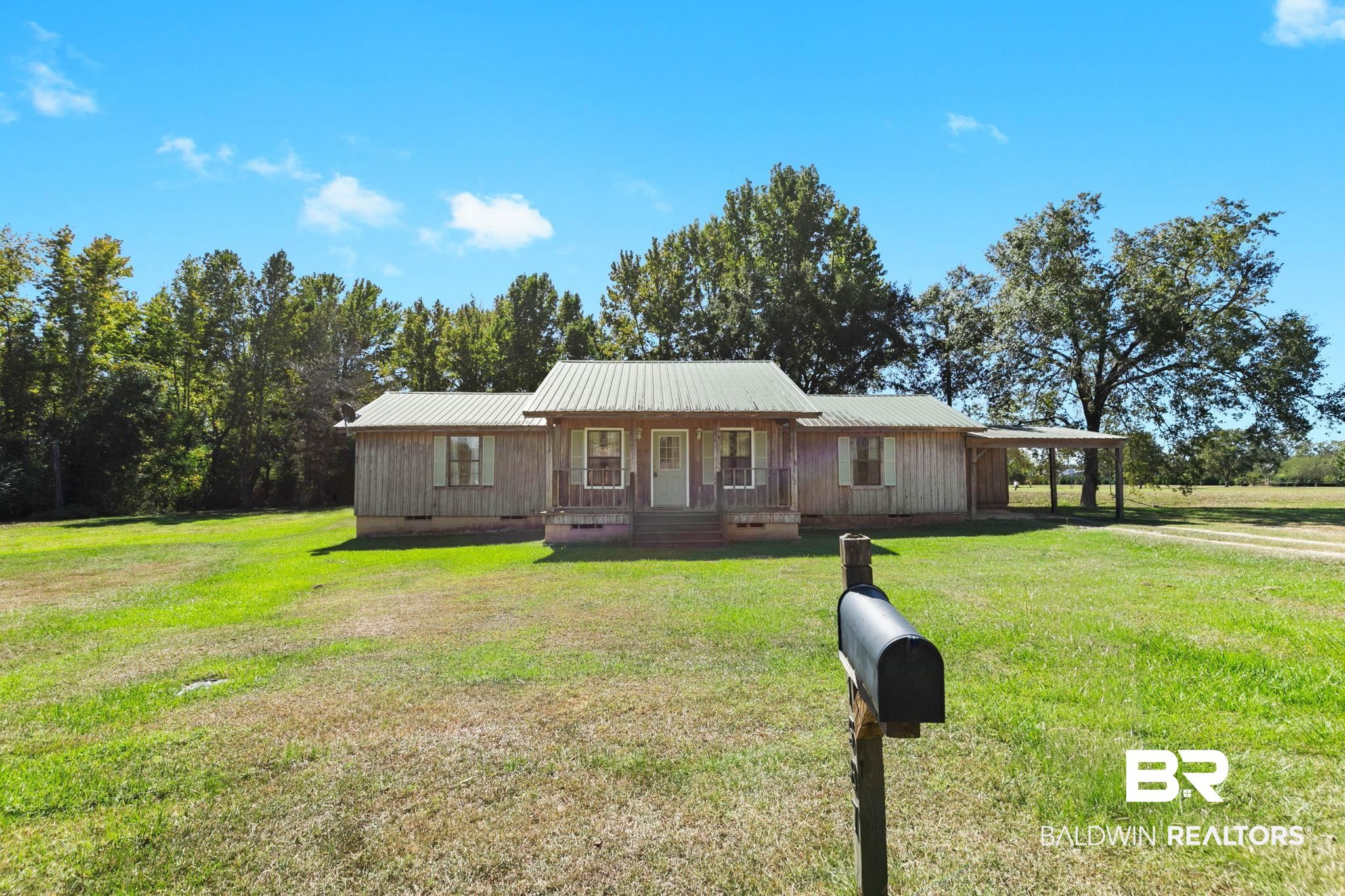1587 Airport Road