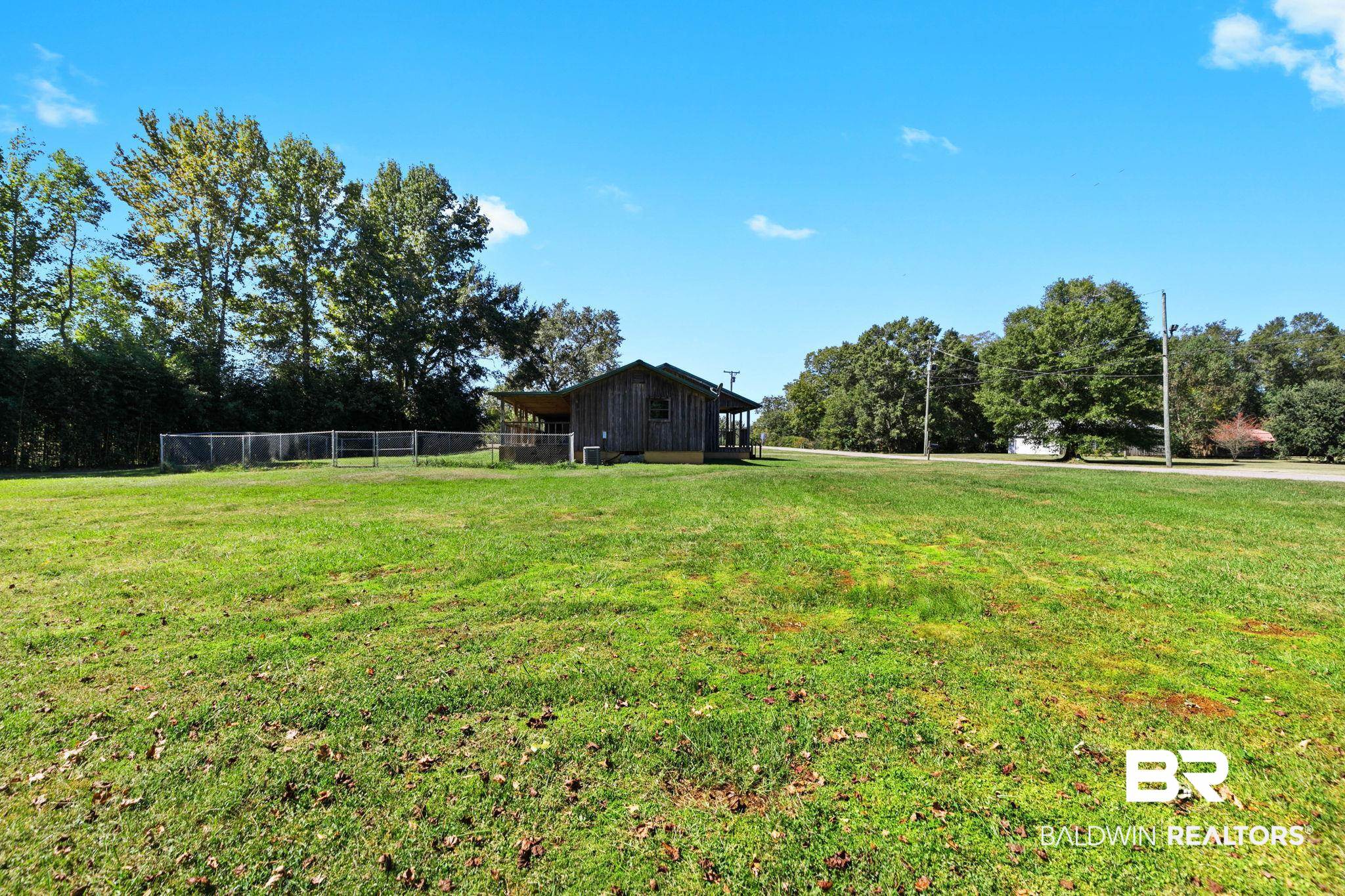 1587 Airport Road