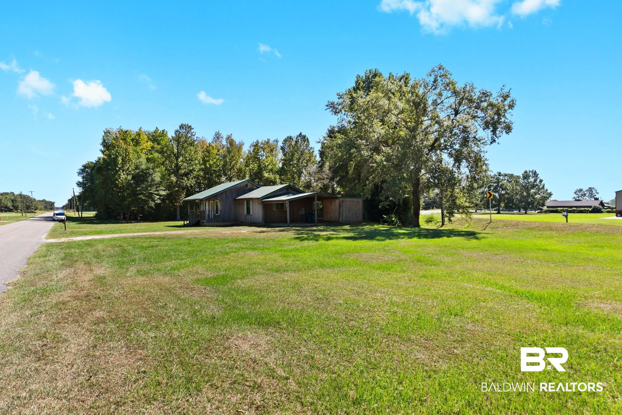 1587 Airport Road