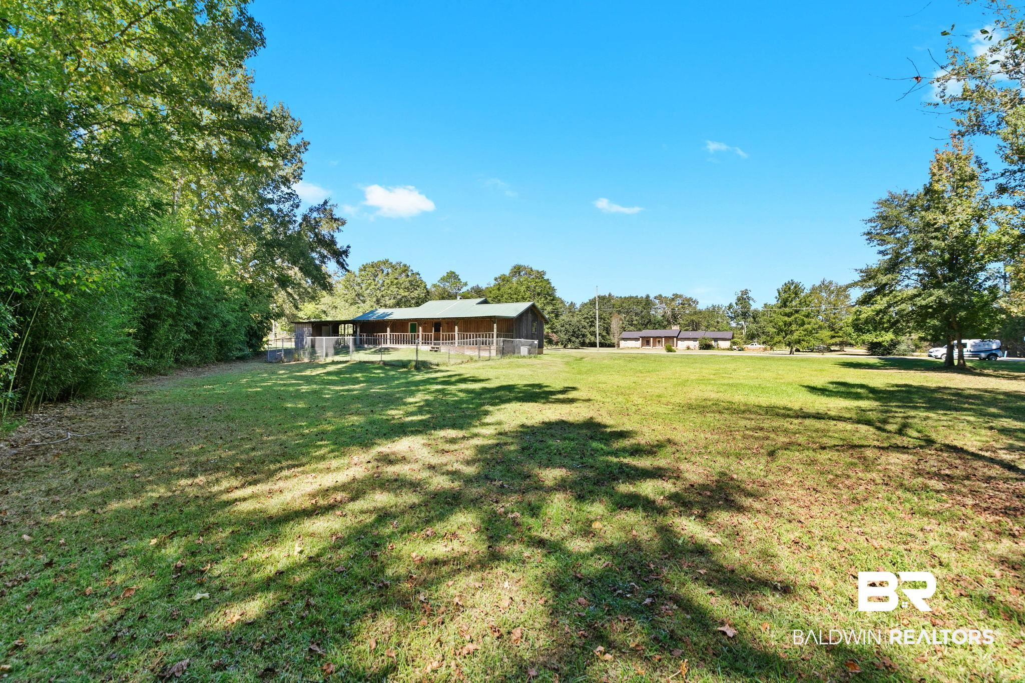 1587 Airport Road