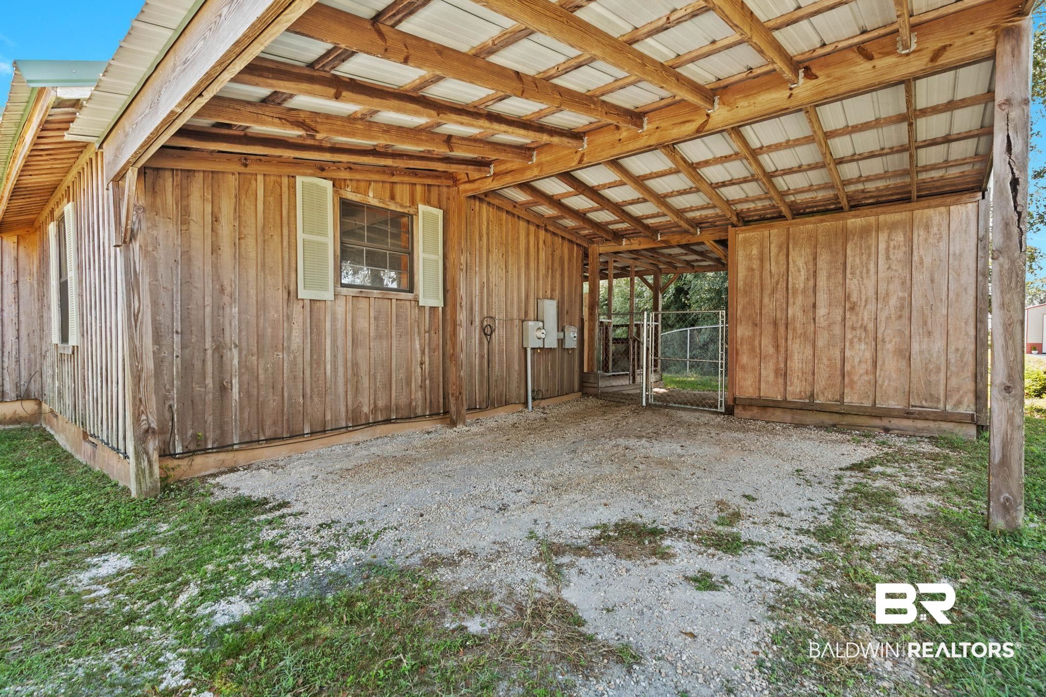 1587 Airport Road