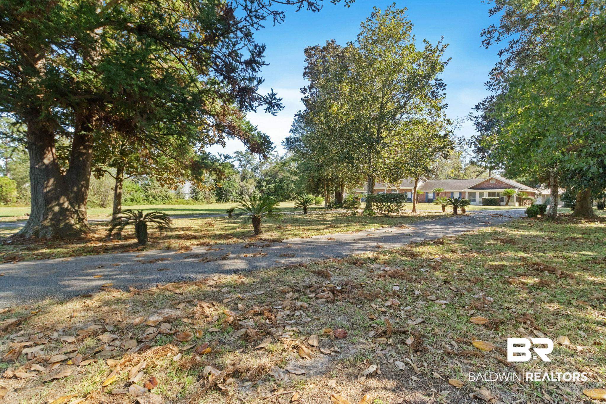 695 Woods Road
