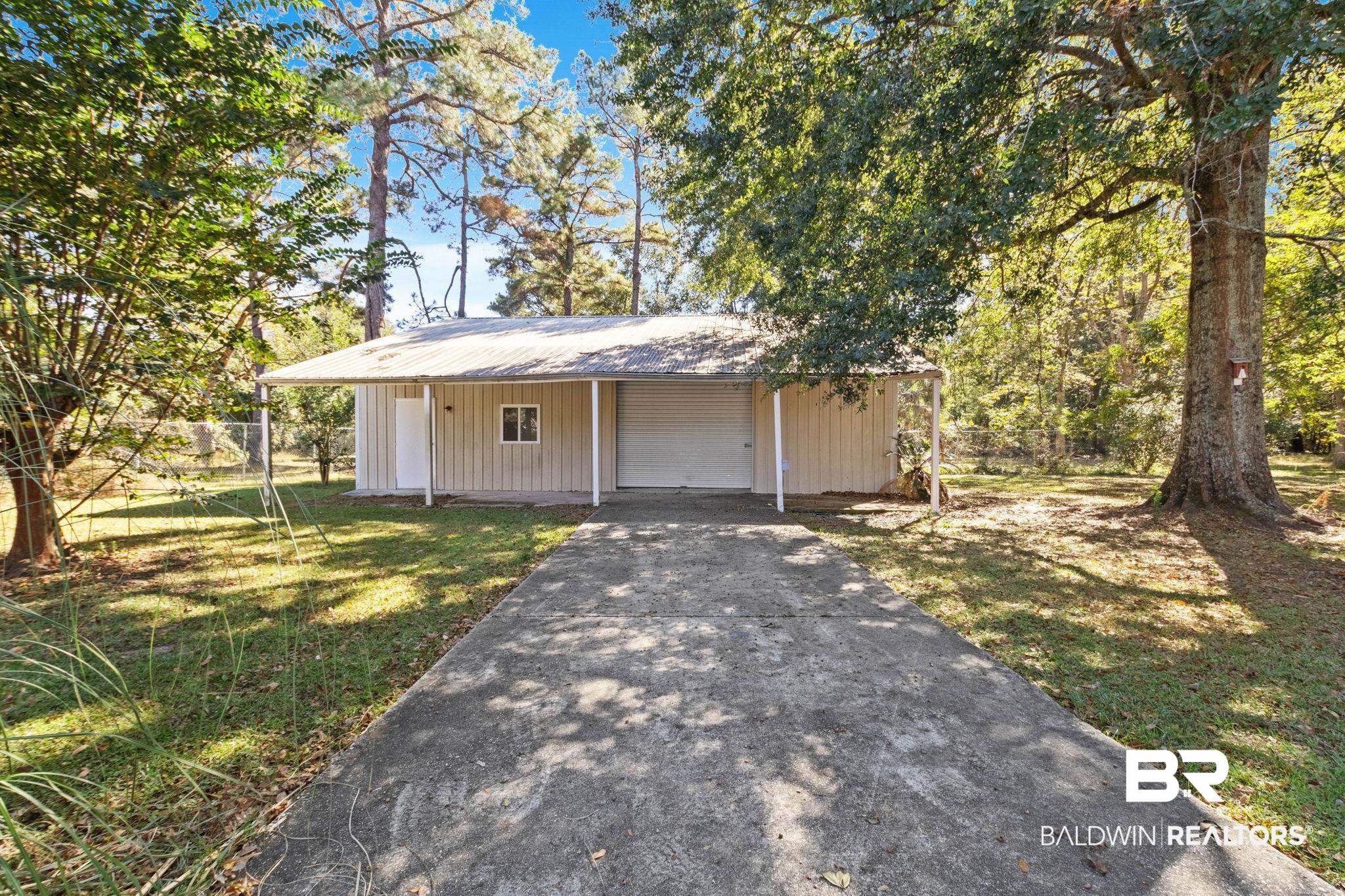 695 Woods Road