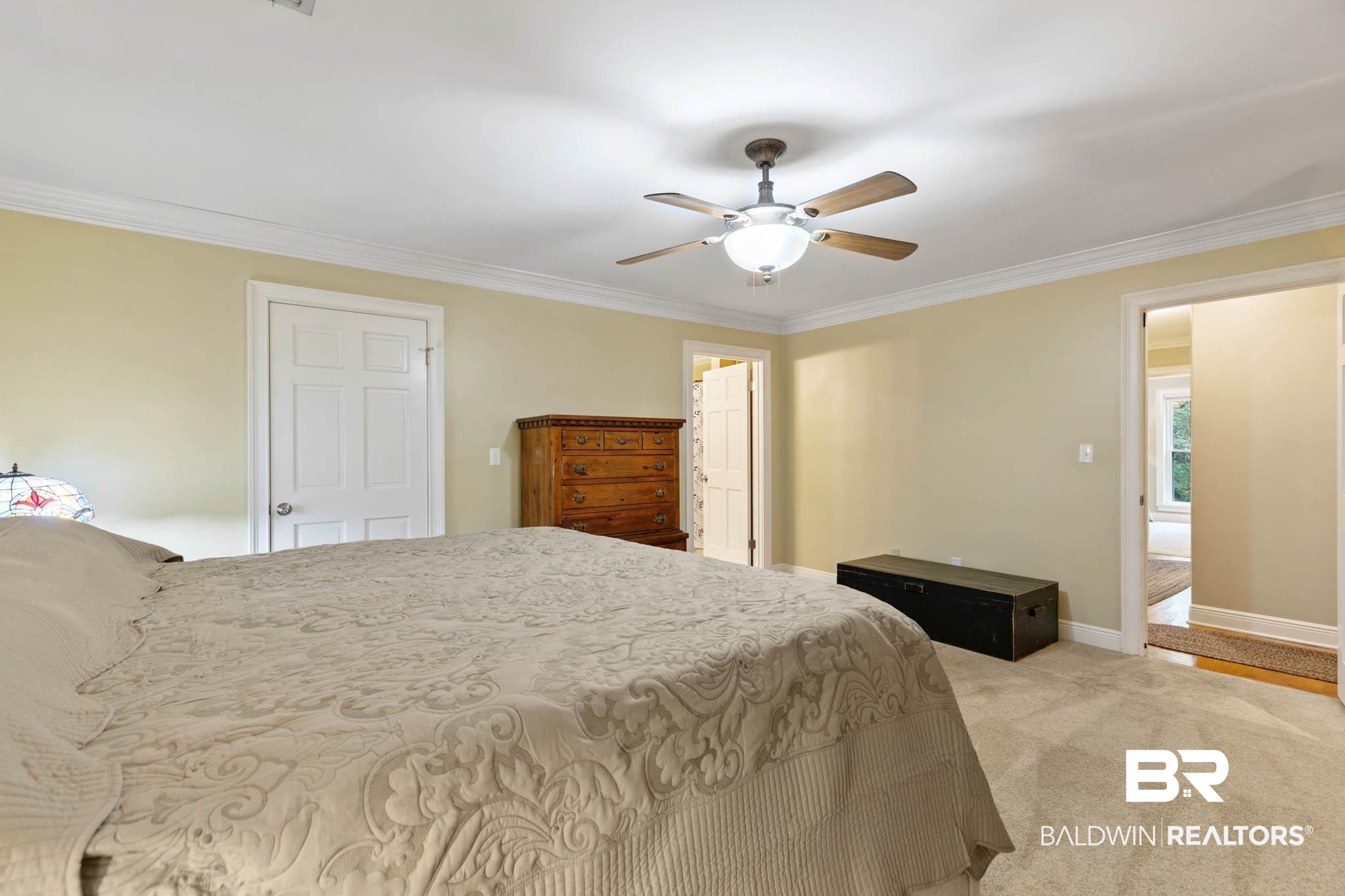 560 Veterans Avenue