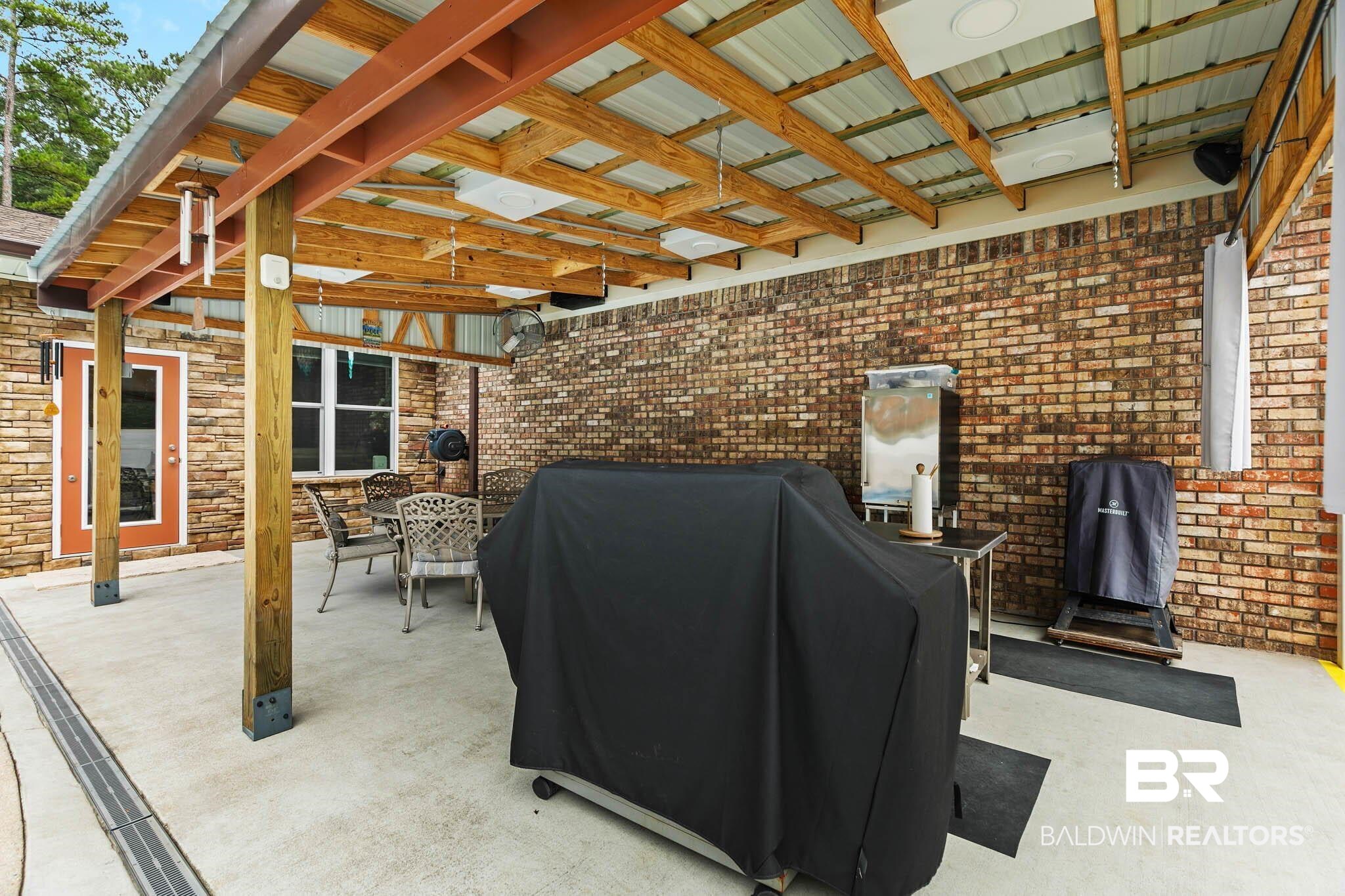 560 Veterans Avenue