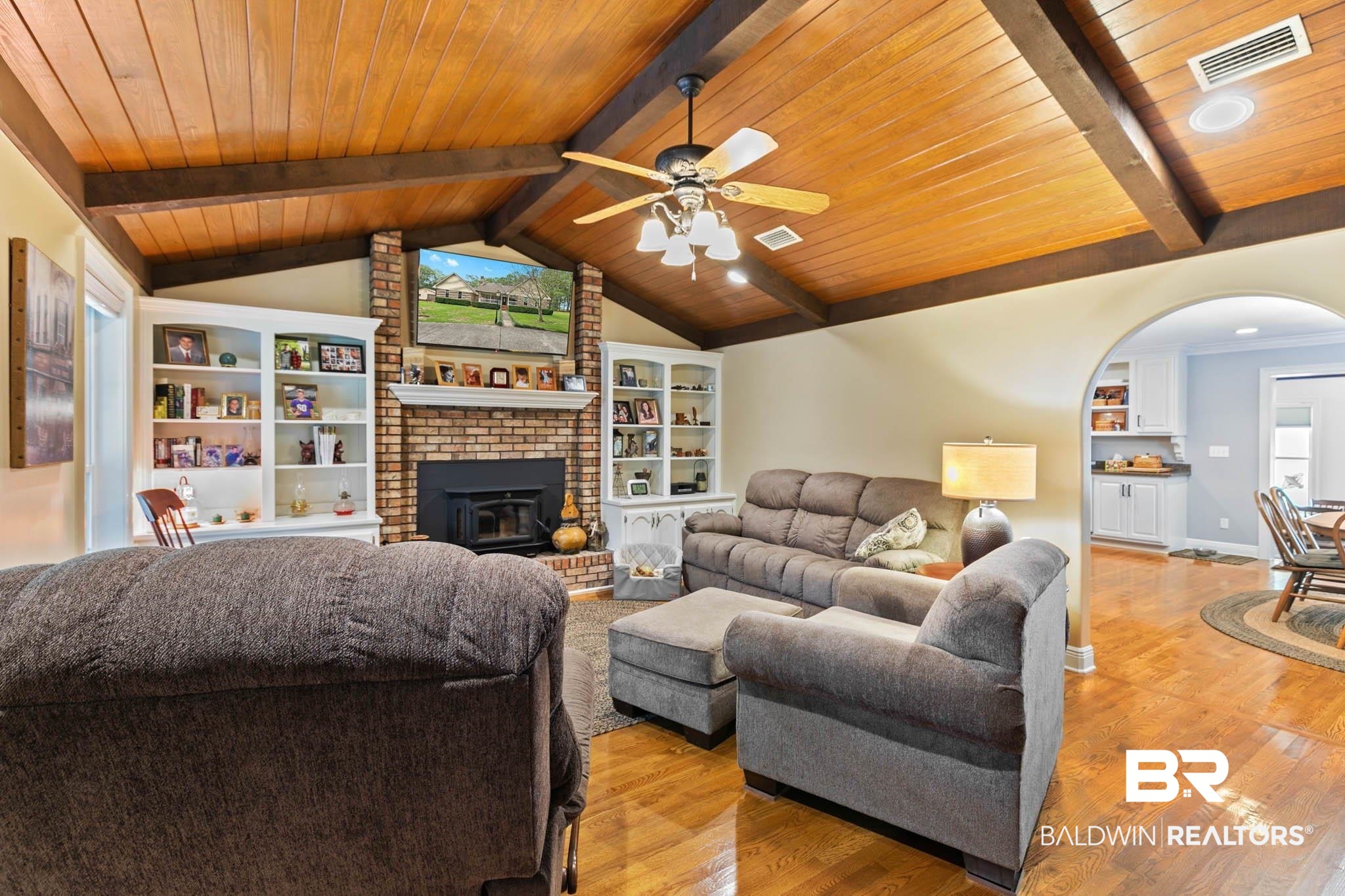 560 Veterans Avenue