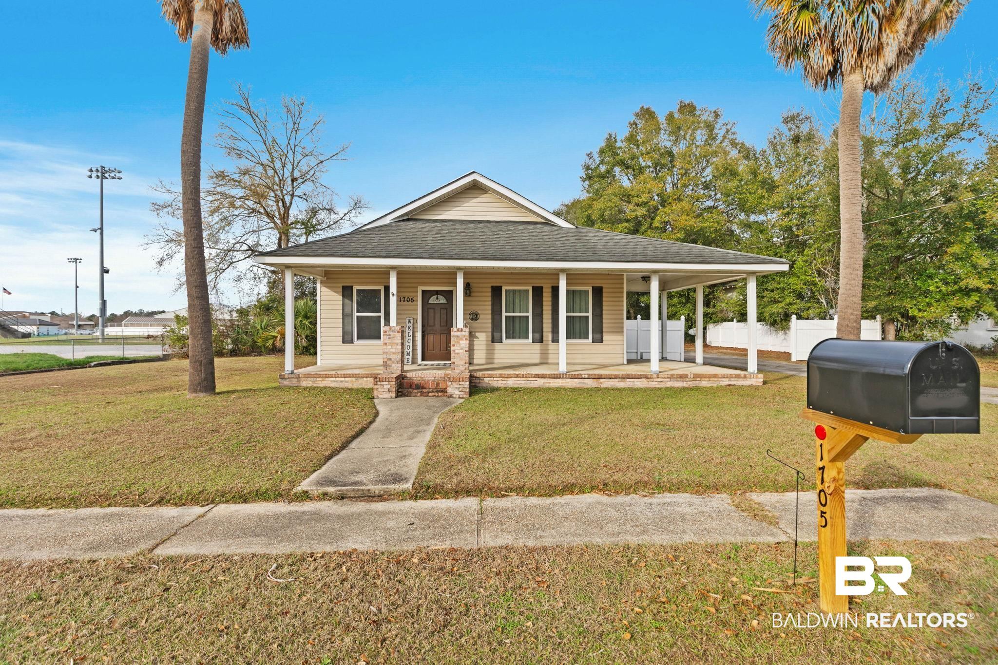 1705 Poplar Street