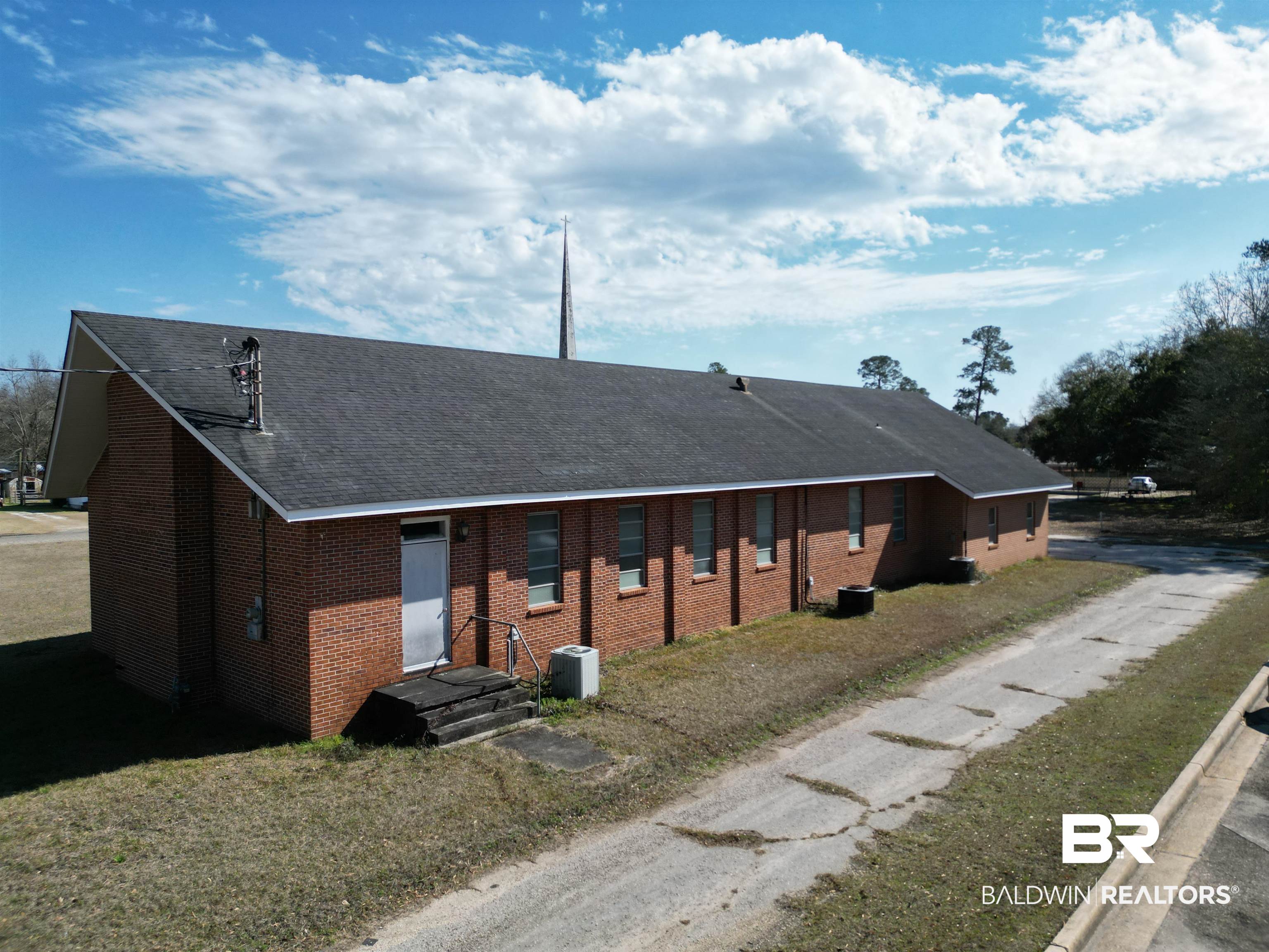 702 E Church Street