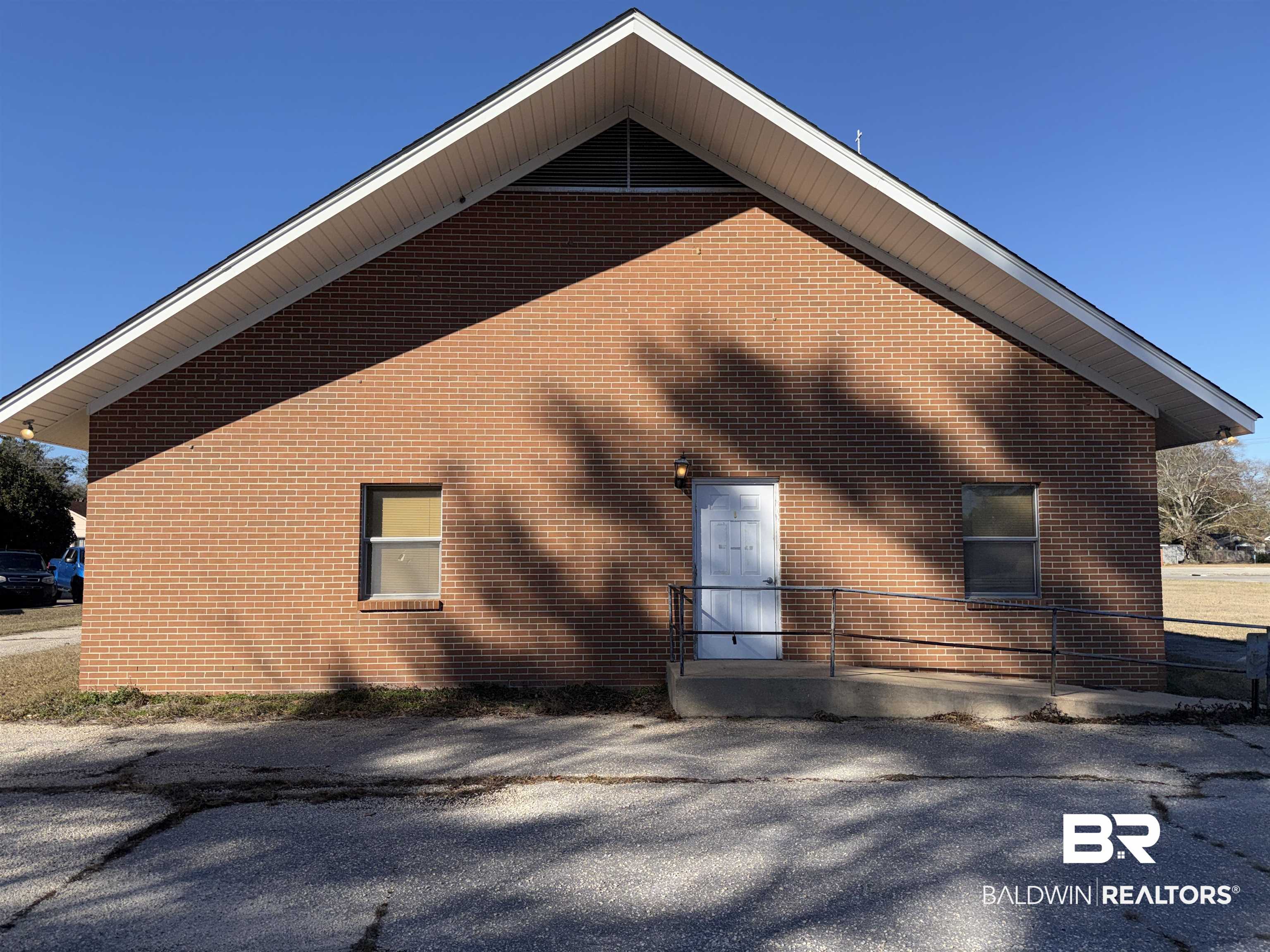 702 E Church Street