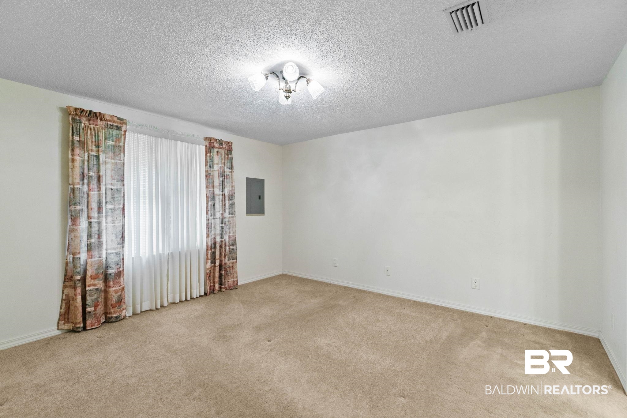 4211 N Highway 99