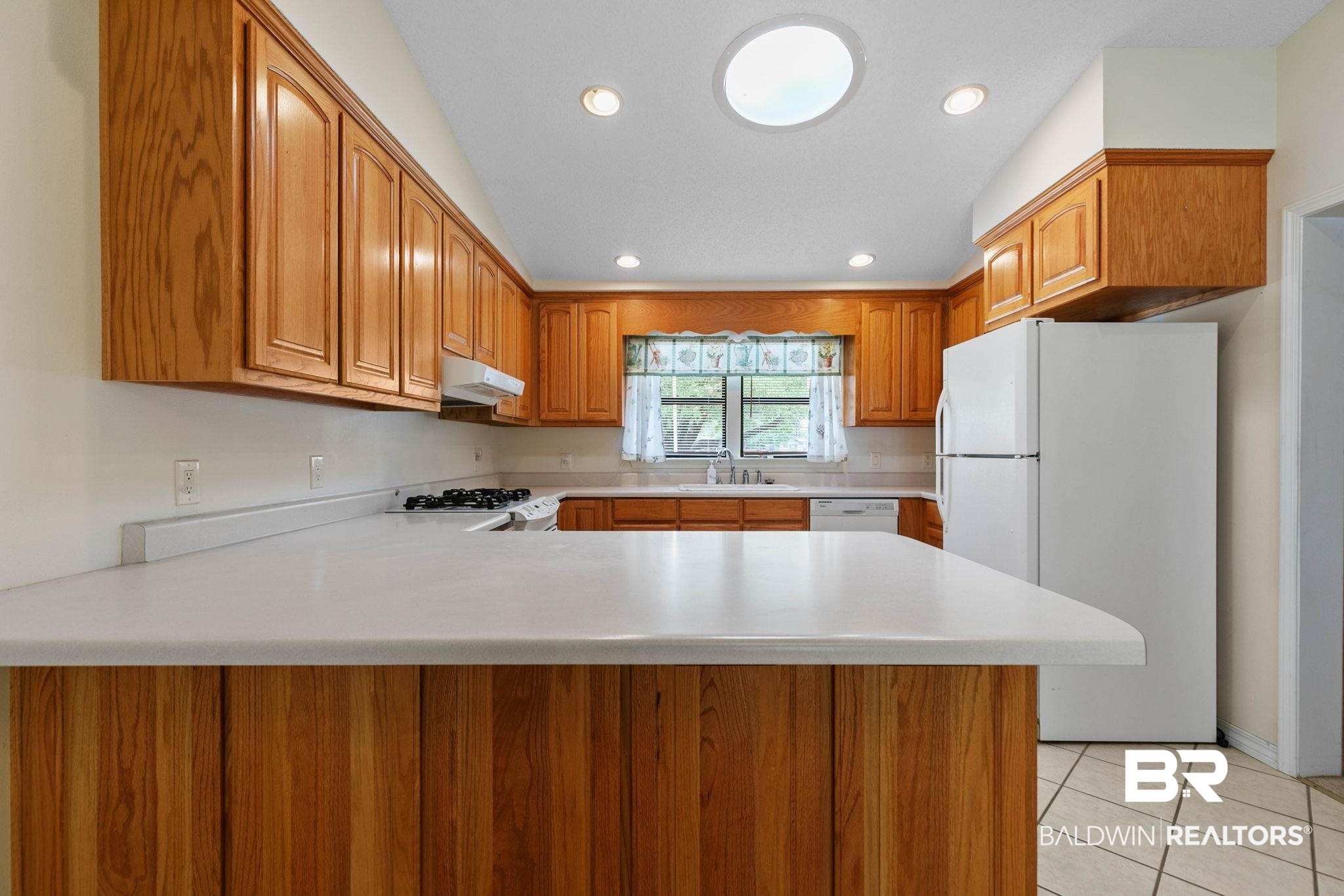 4211 N Highway 99