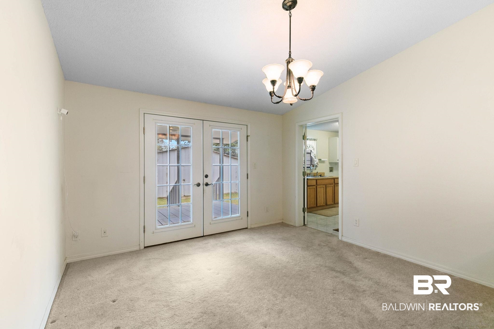 4211 N Highway 99