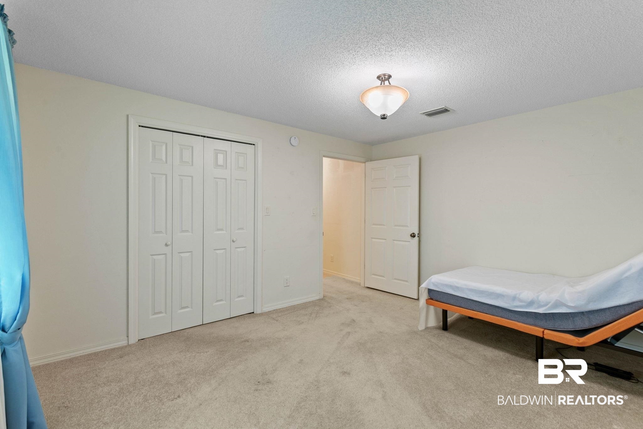 4211 N Highway 99