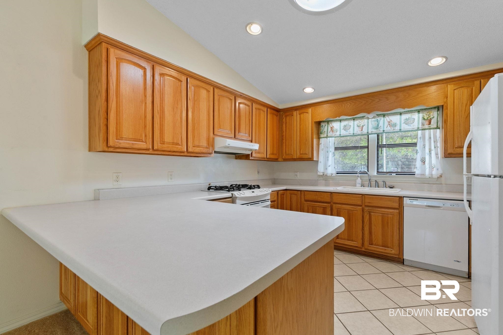 4211 N Highway 99
