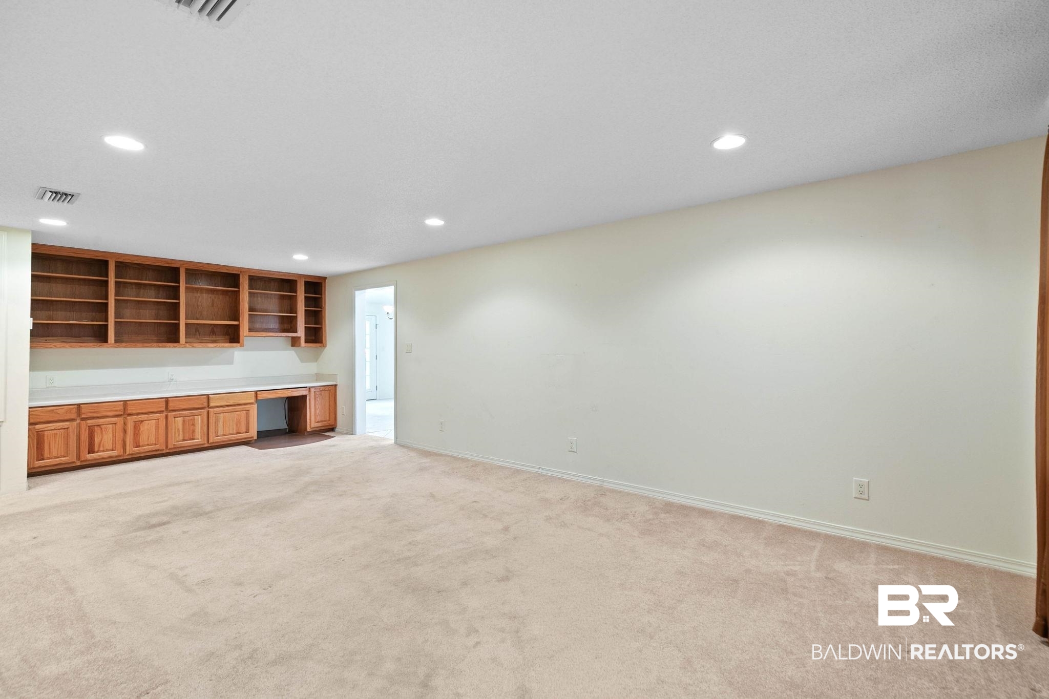 4211 N Highway 99